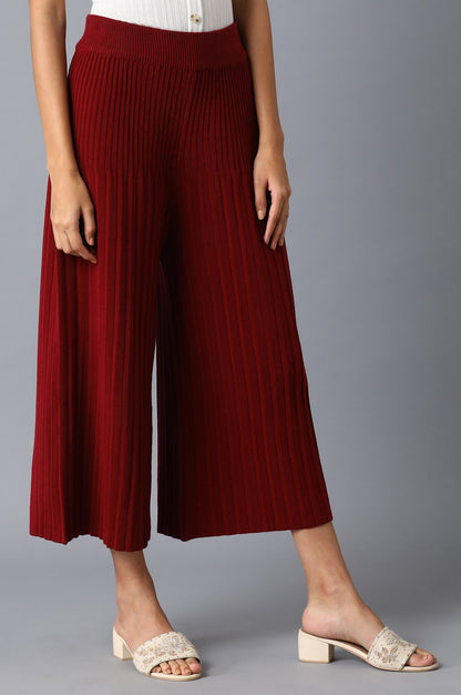 Red Knitted Cropped Pants