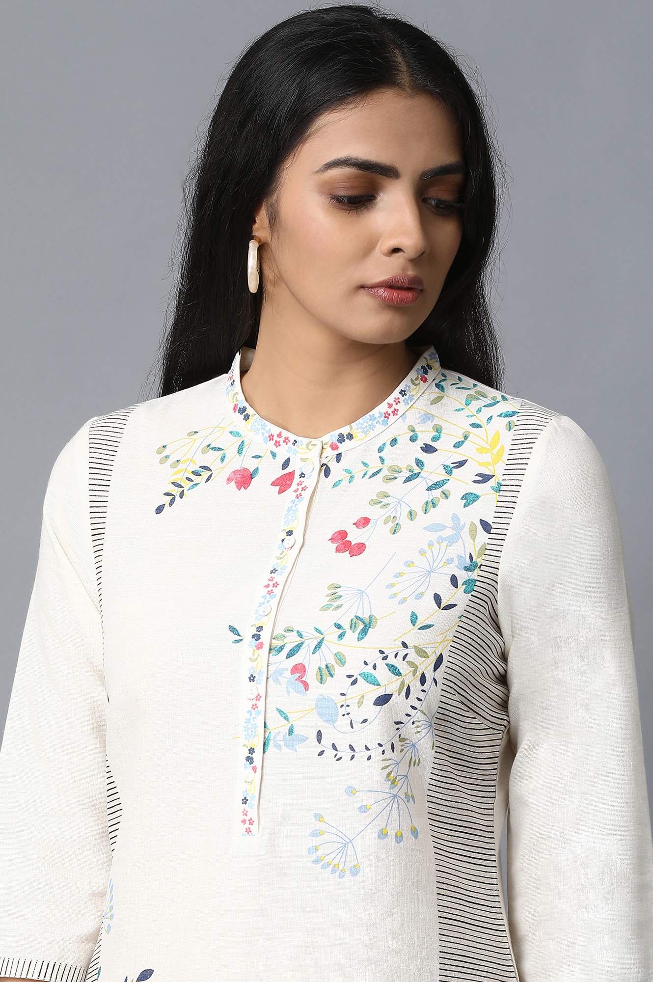 Ecru Mandarin Neck Floral Printed kurta