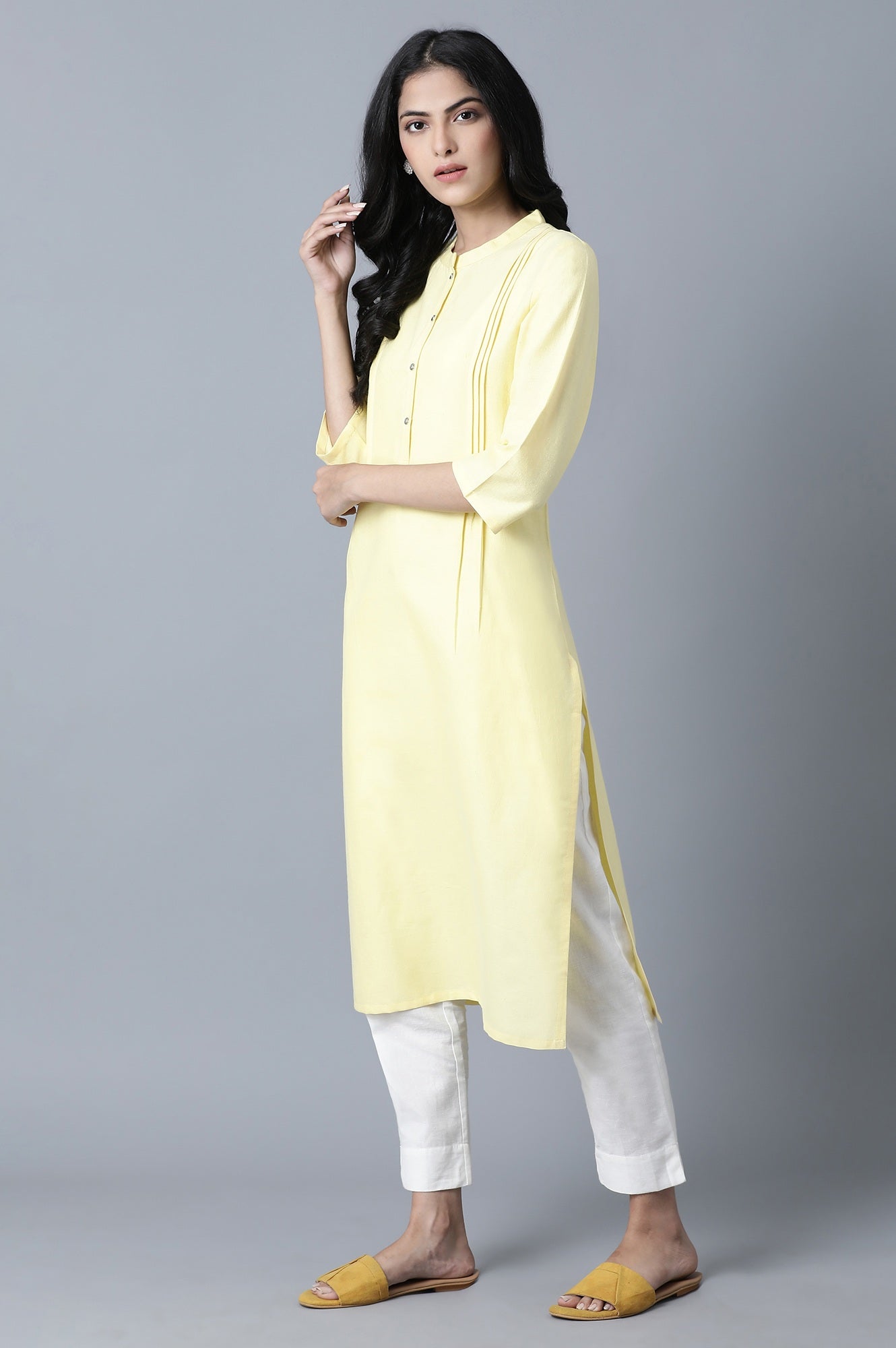 Light Yellow Pleat Detail kurta