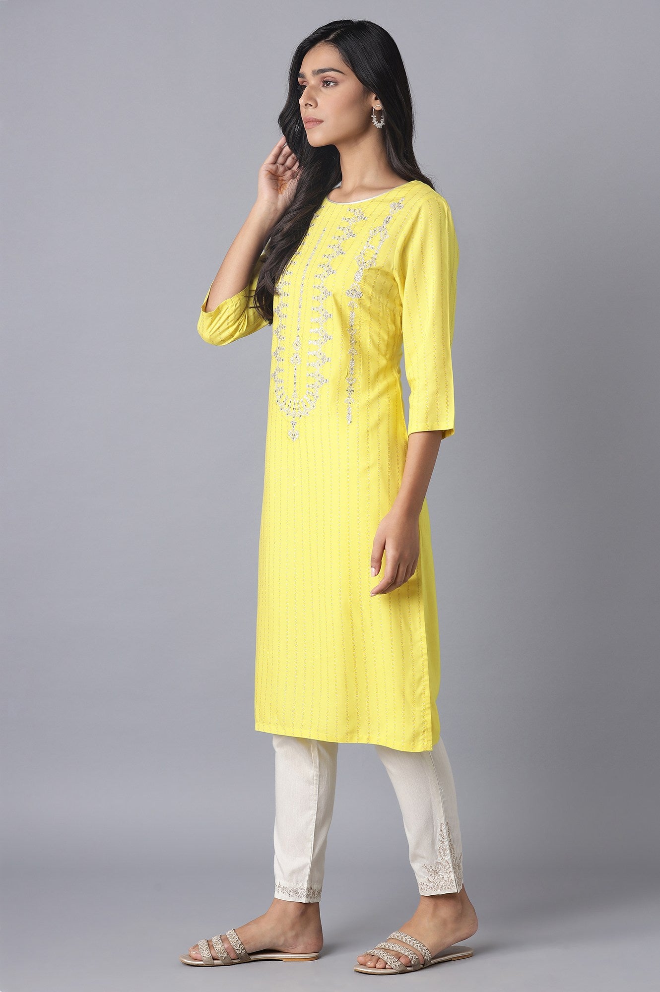 Yellow Printed kurta with Embroidery