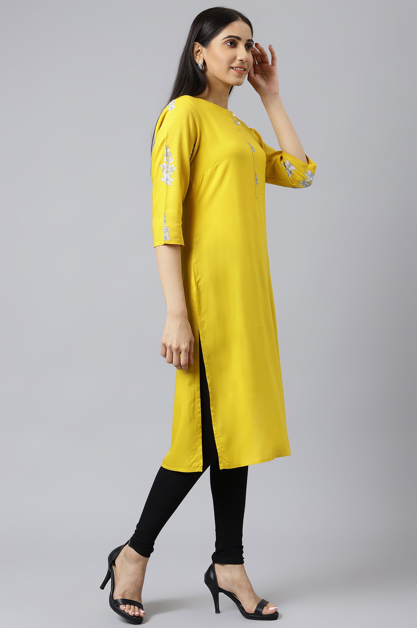 Yellow kurta With Printed Yoke