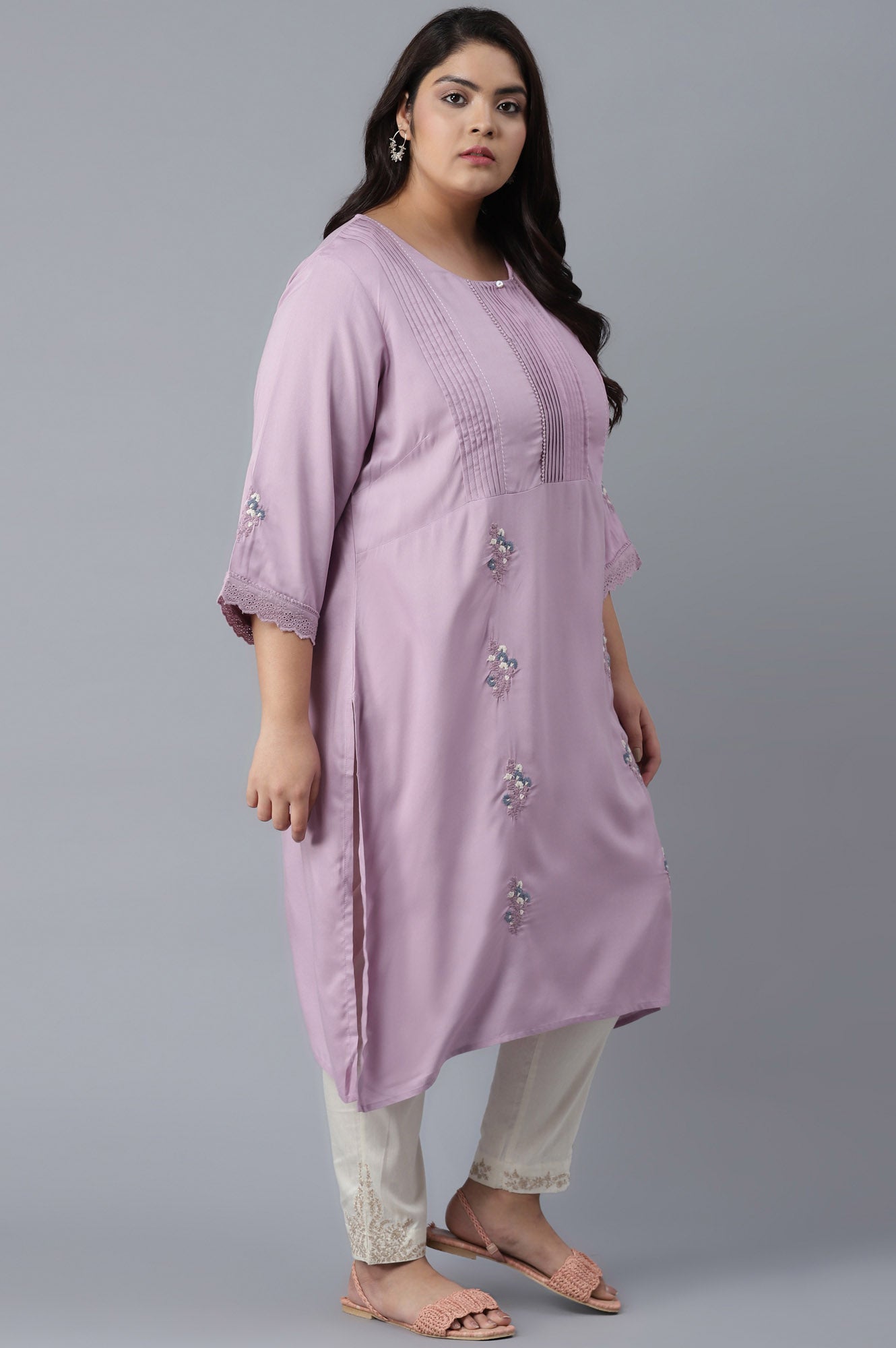 Purple kurta with Embroidery