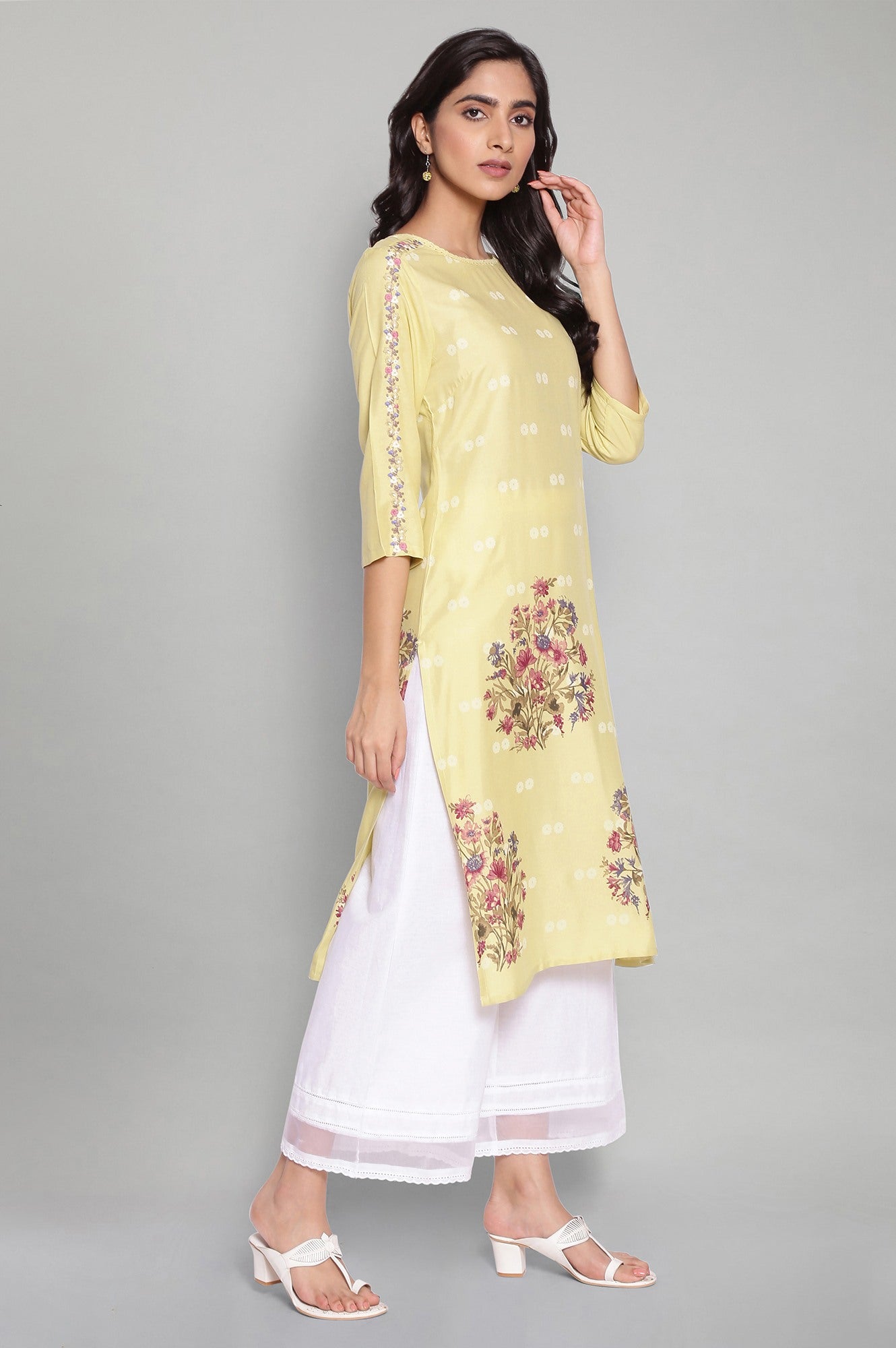 Yellow Printed kurta with Embroidery and Lace