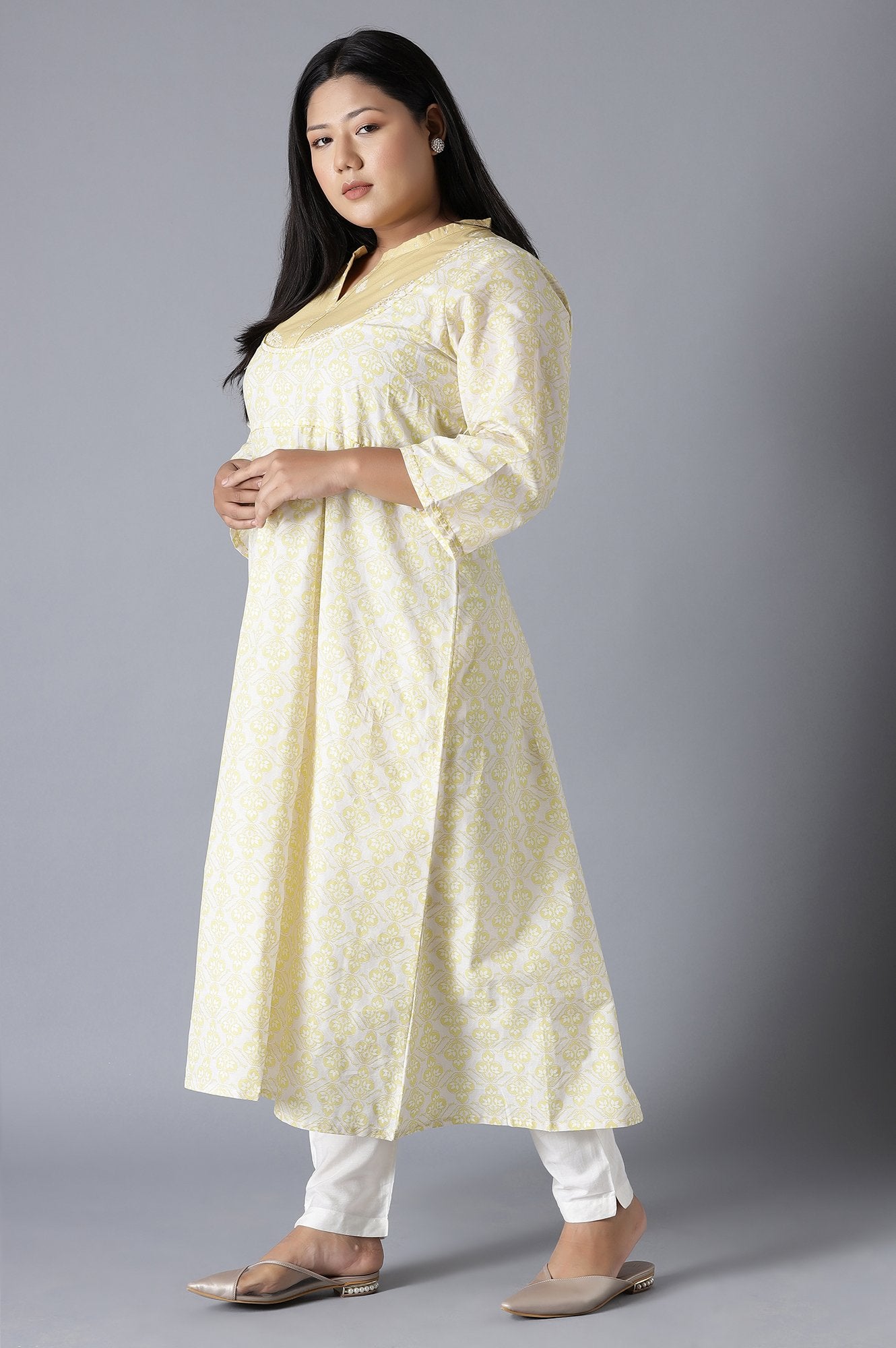 Pale Yellow Long Dress with Embroidery