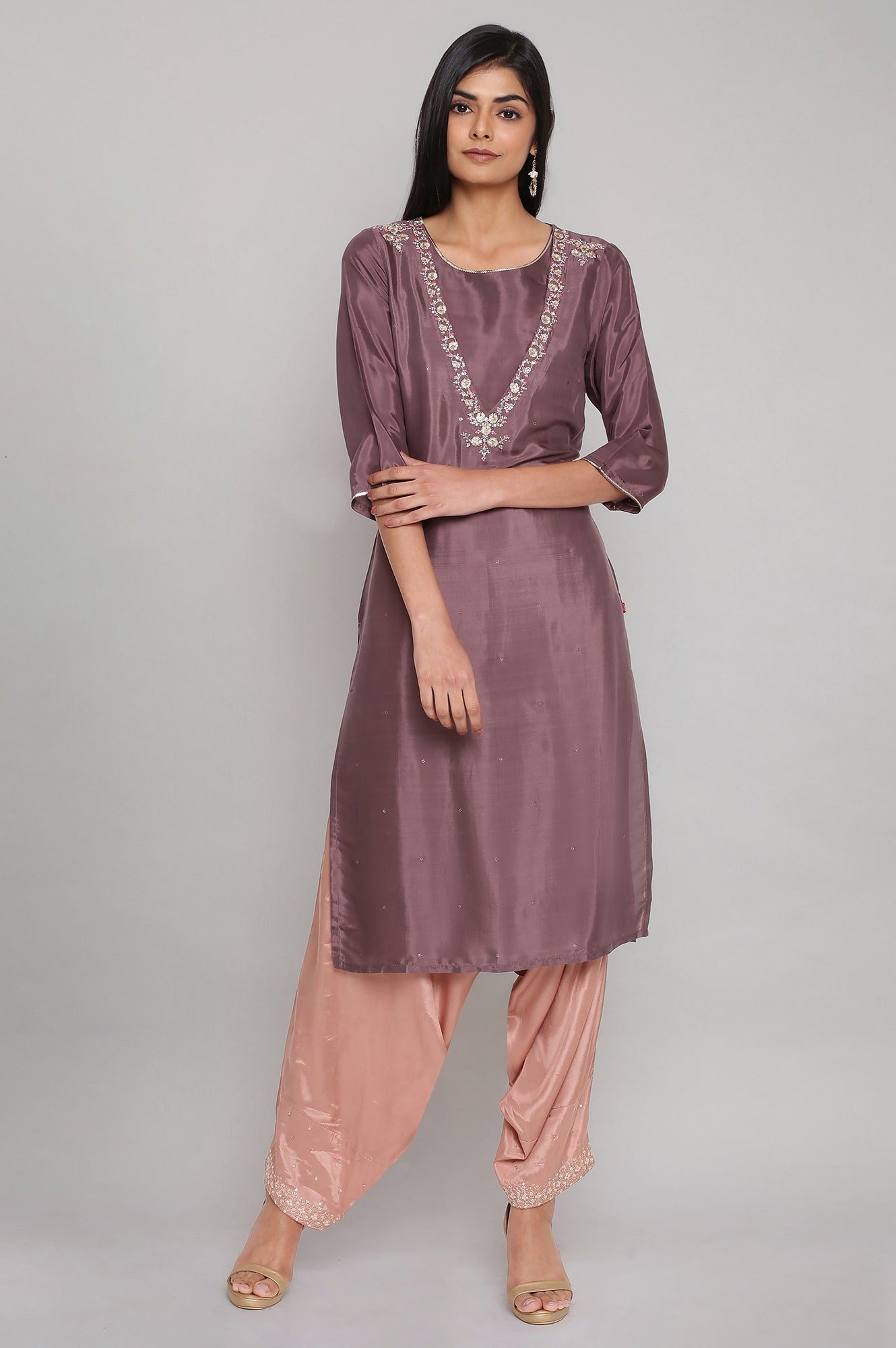 Purple kurta with Embroidery