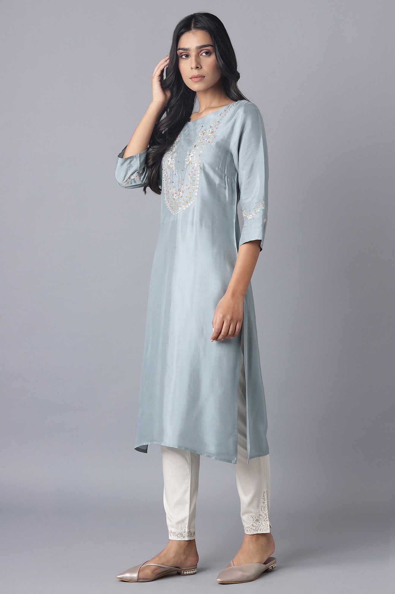 Blue Embroidered kurta