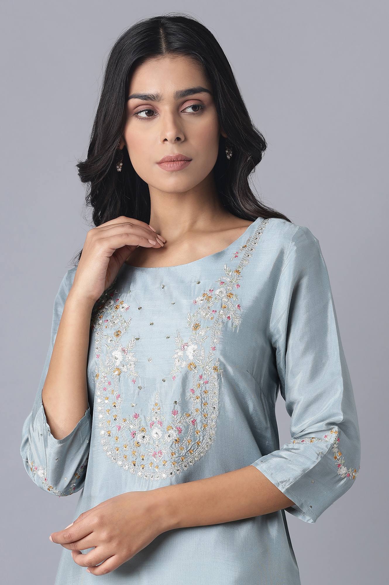 Blue Embroidered kurta