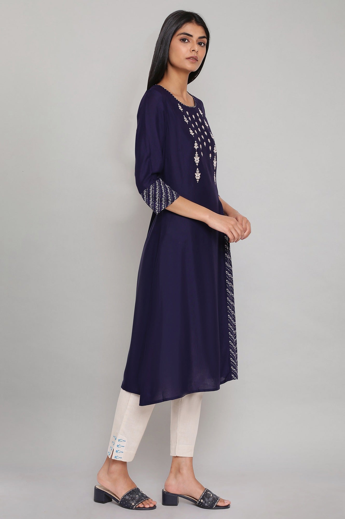 Patriot Blue Embroidered Straight kurta