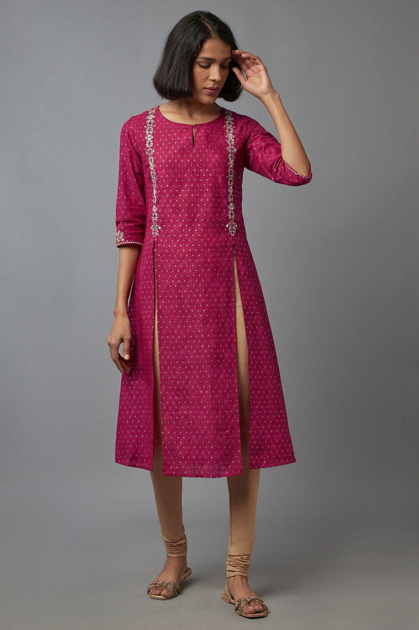 Magenta kurta with Embroidery