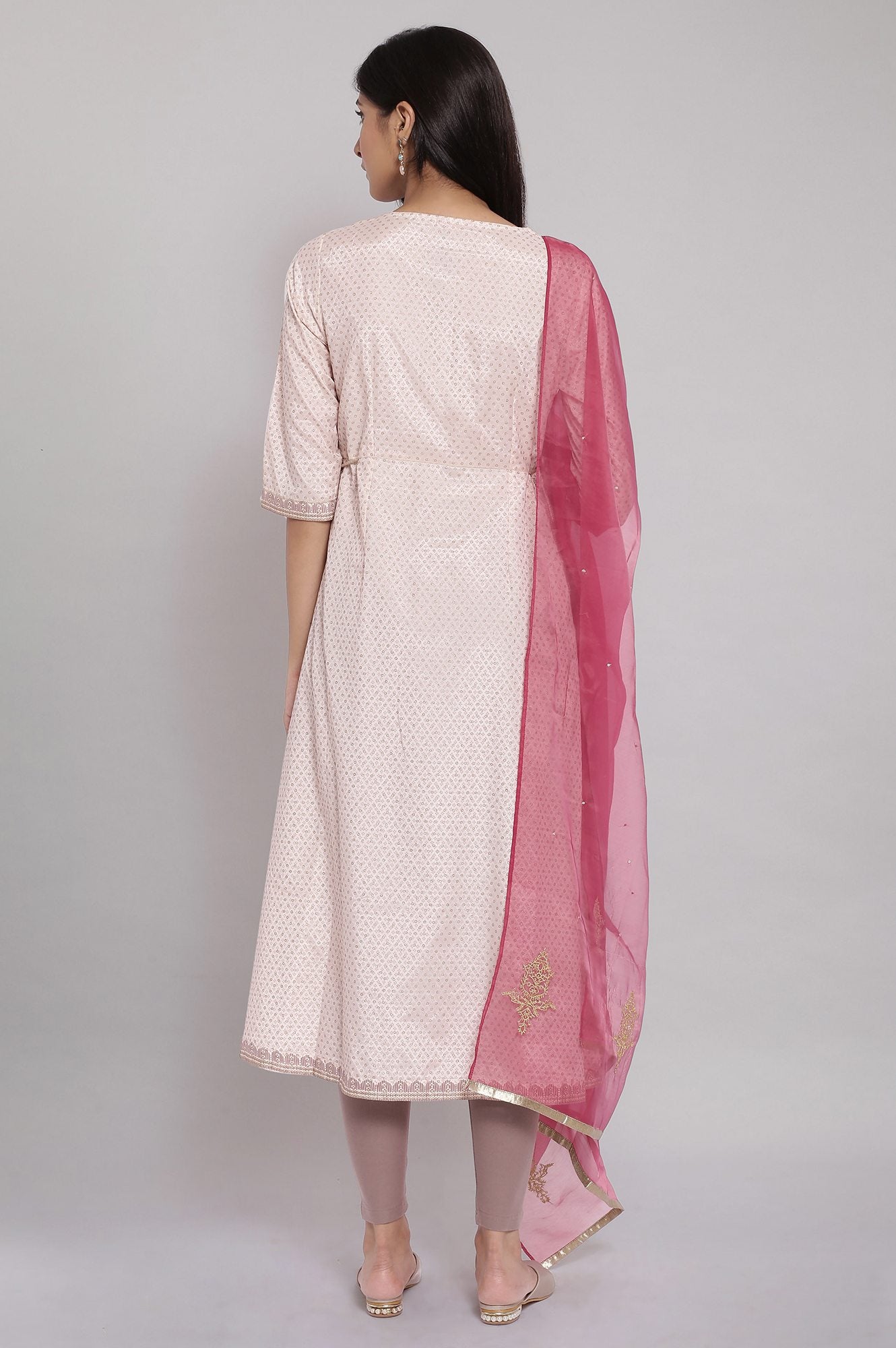 Shell Pink Embroidered kurta-Tights- Drape Set