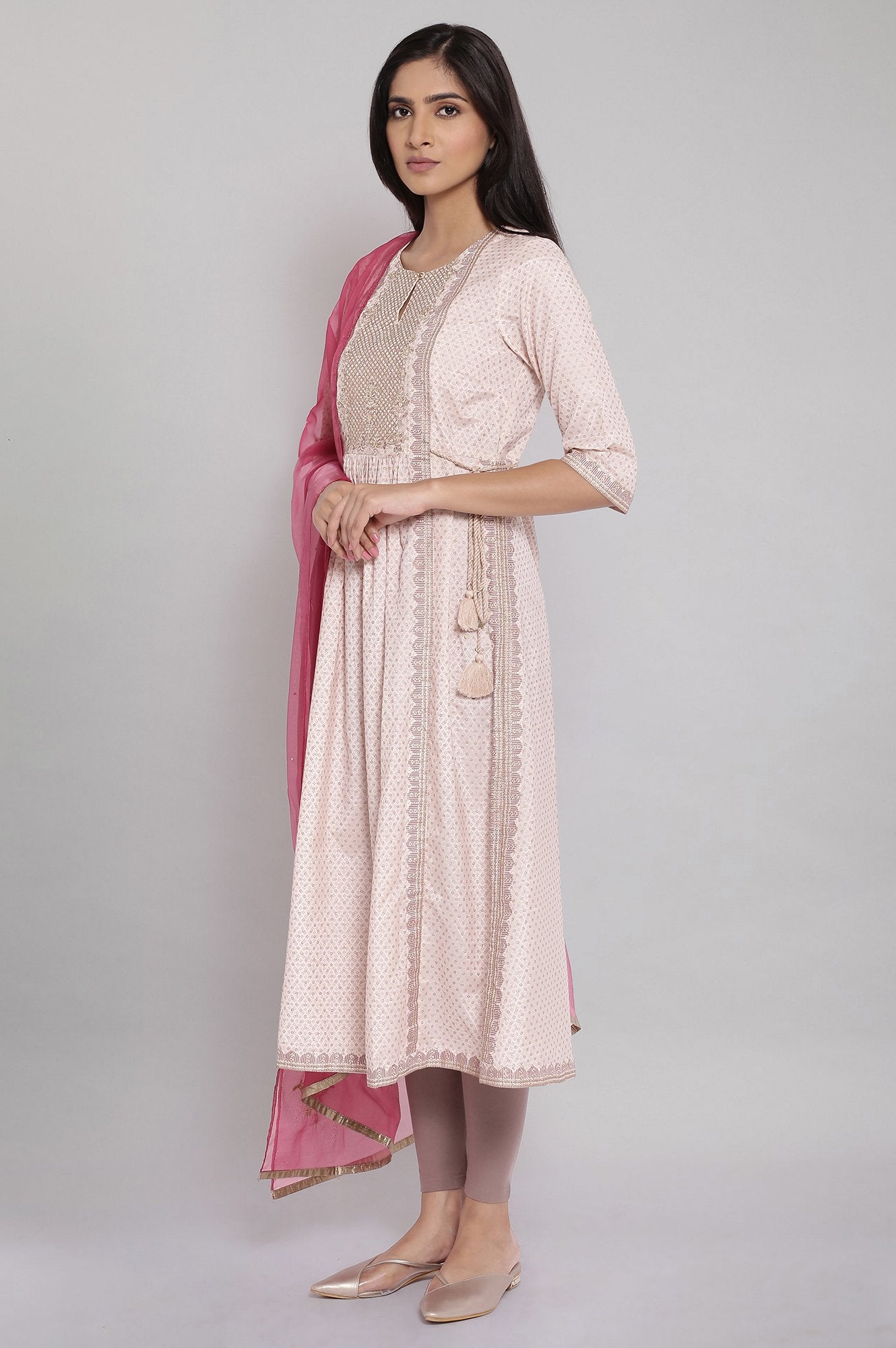 Shell Pink Embroidered kurta-Tights- Drape Set