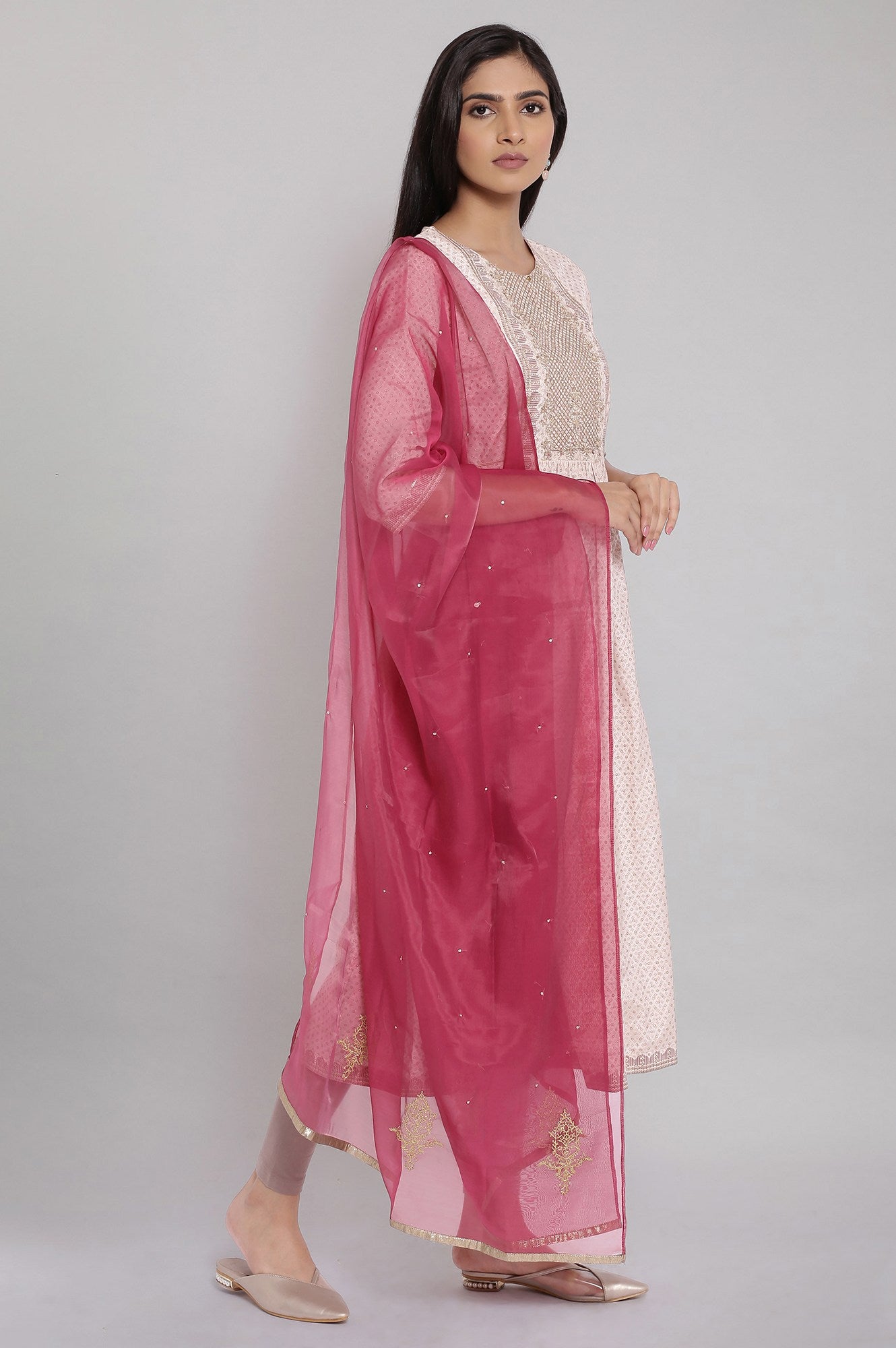 Shell Pink Embroidered kurta-Tights- Drape Set