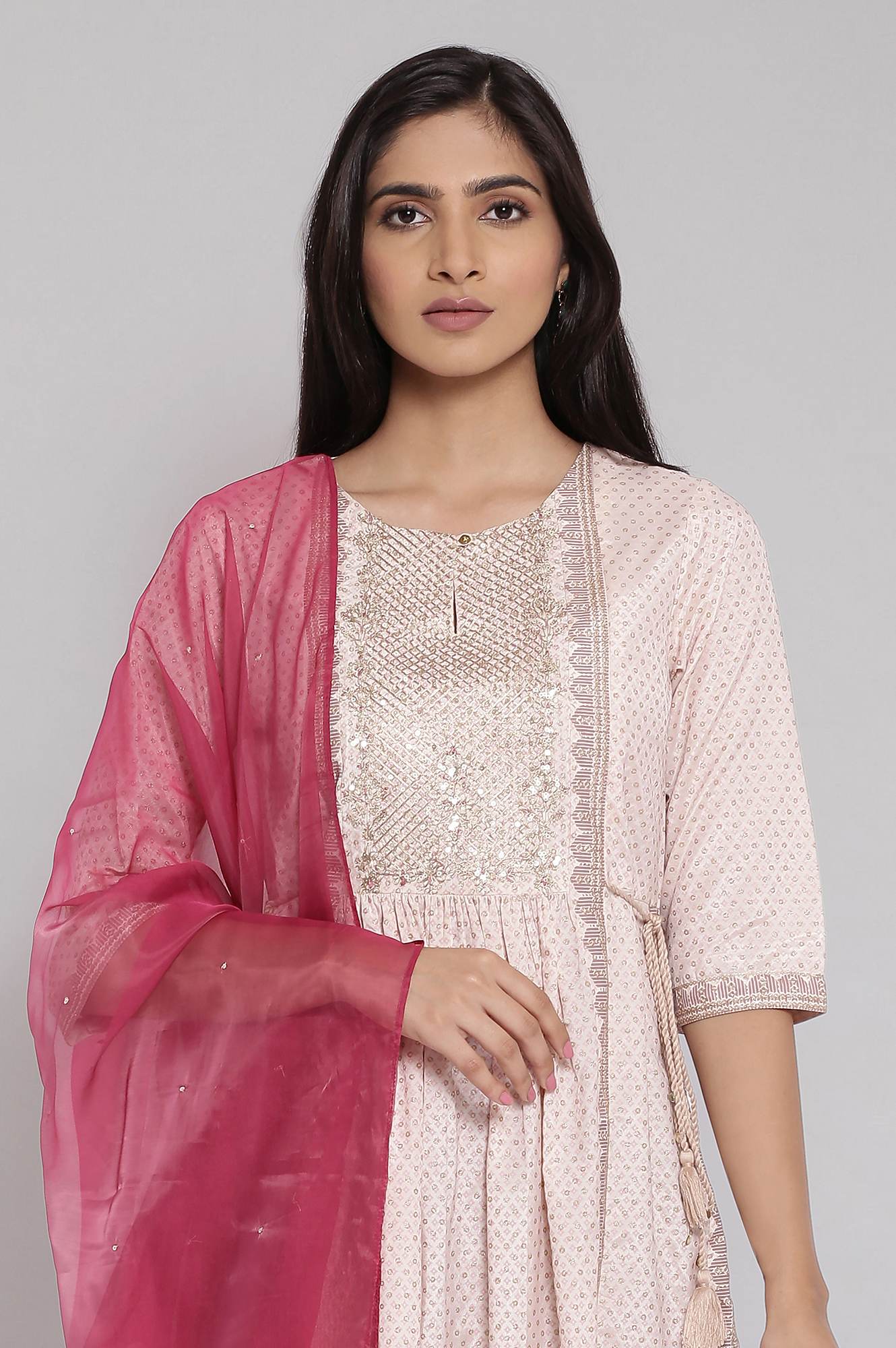 Shell Pink Embroidered kurta-Tights- Drape Set