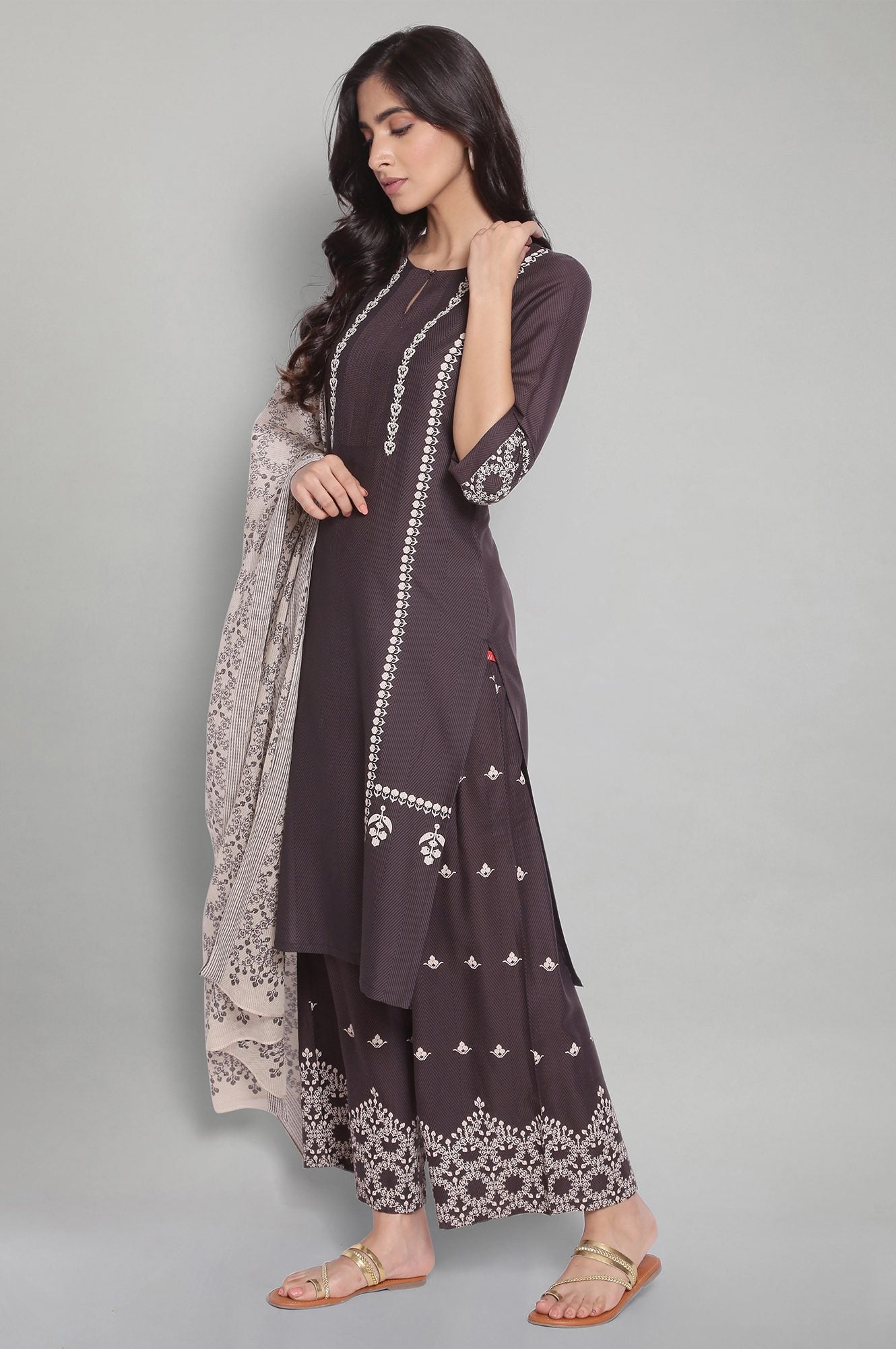 Pavment Grey Printed kurta-Parallel Pants- Dupatta