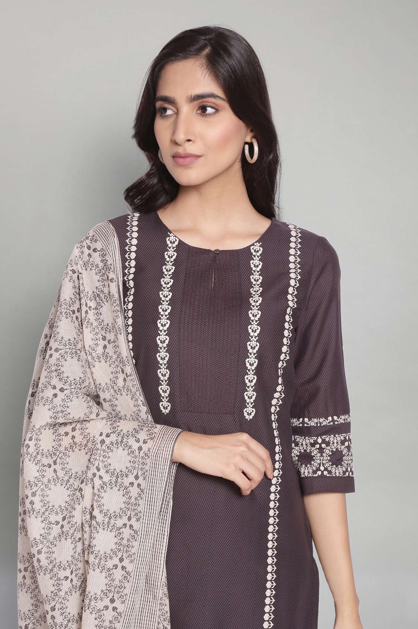 Pavment Grey Printed kurta-Parallel Pants- Dupatta