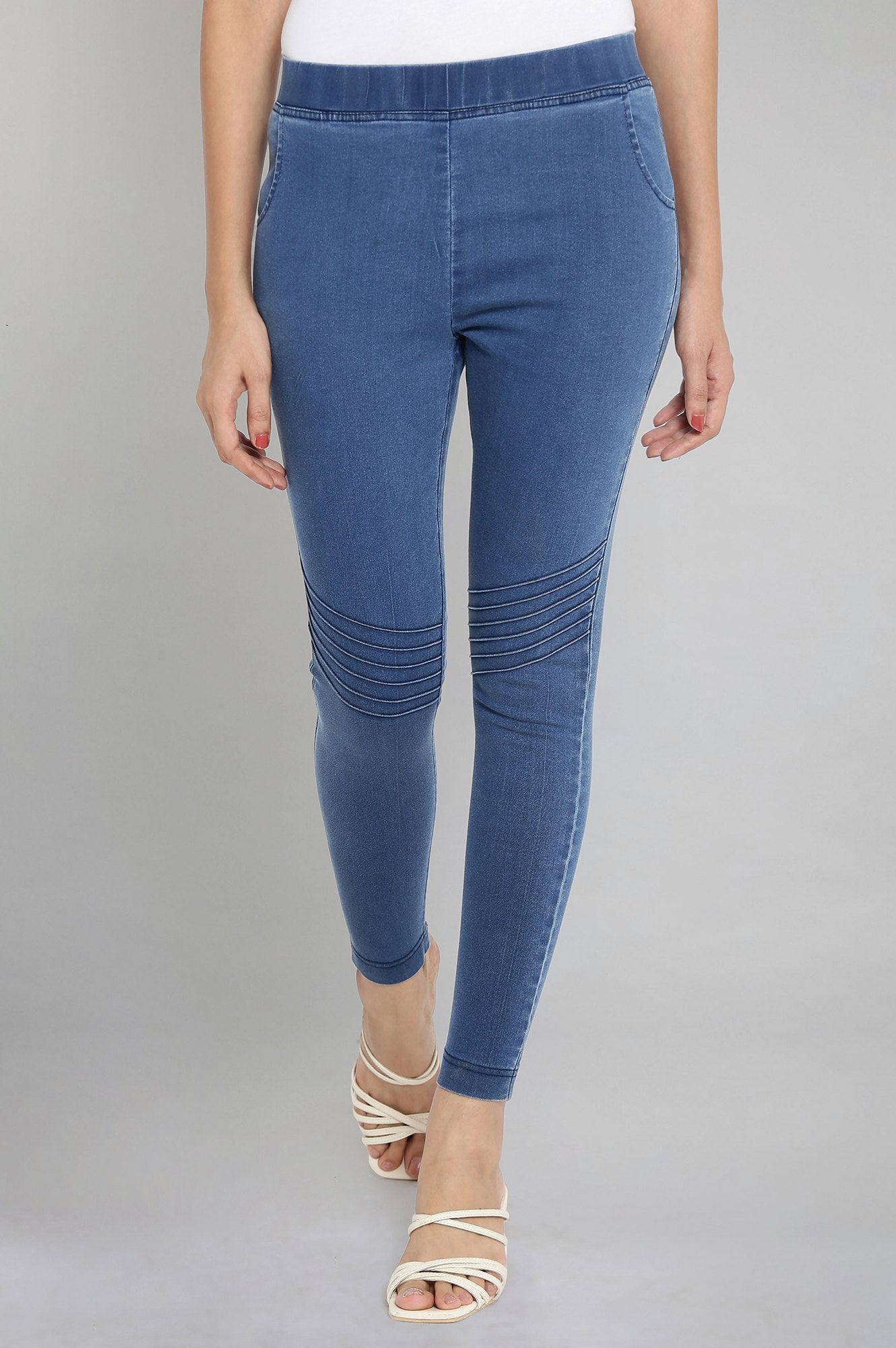 Blue Pintucks Jegging