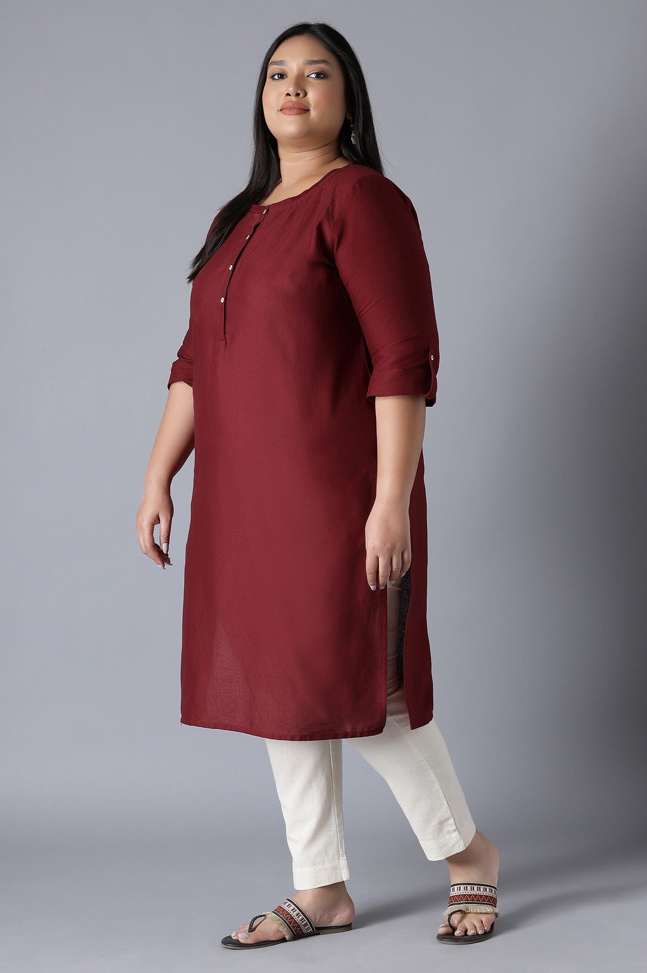 Maroon Round Neck Solid kurta