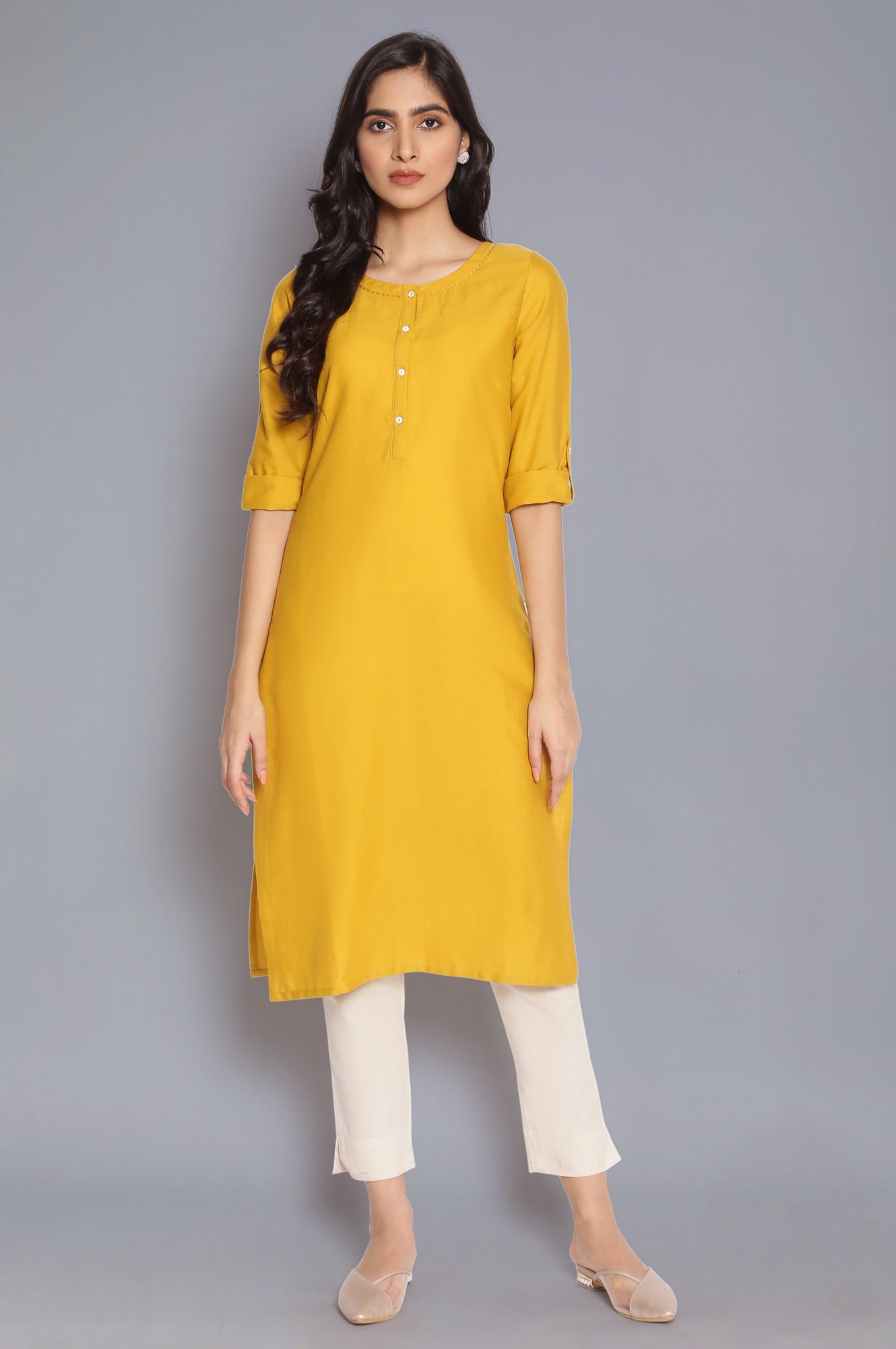 Yellow Round Neck Solid kurta