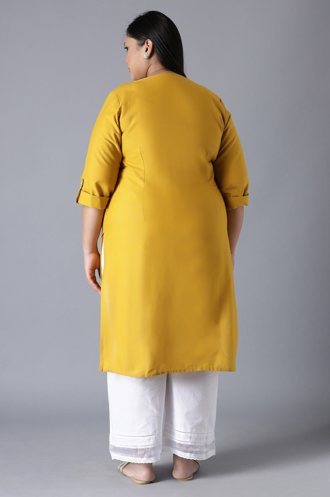 Yellow Round Neck Solid kurta