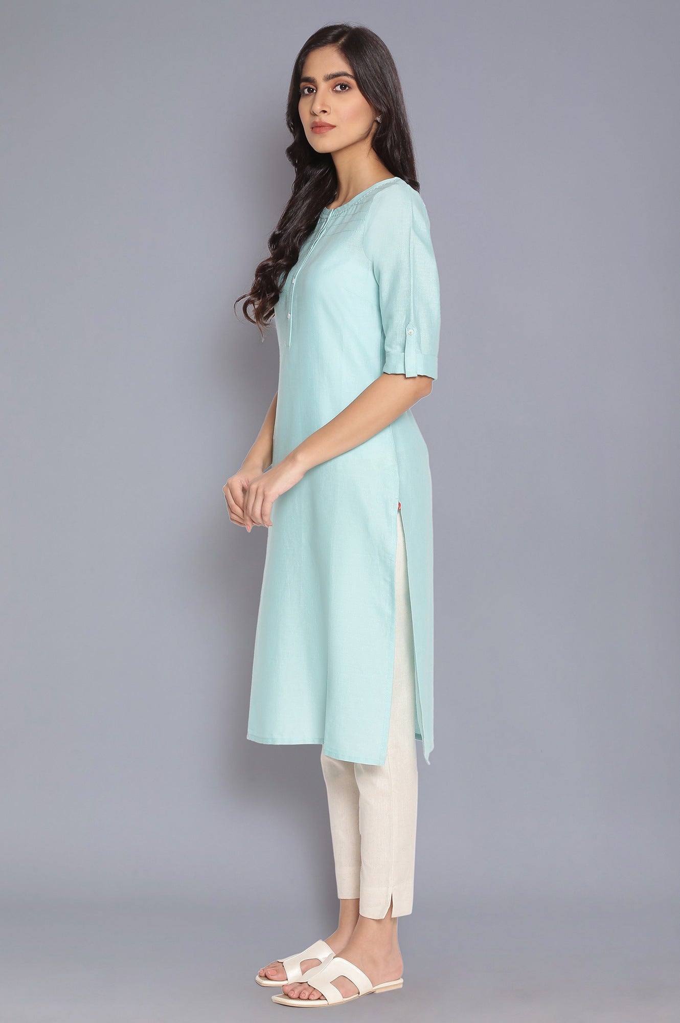 Blue Round Neck Solid kurta