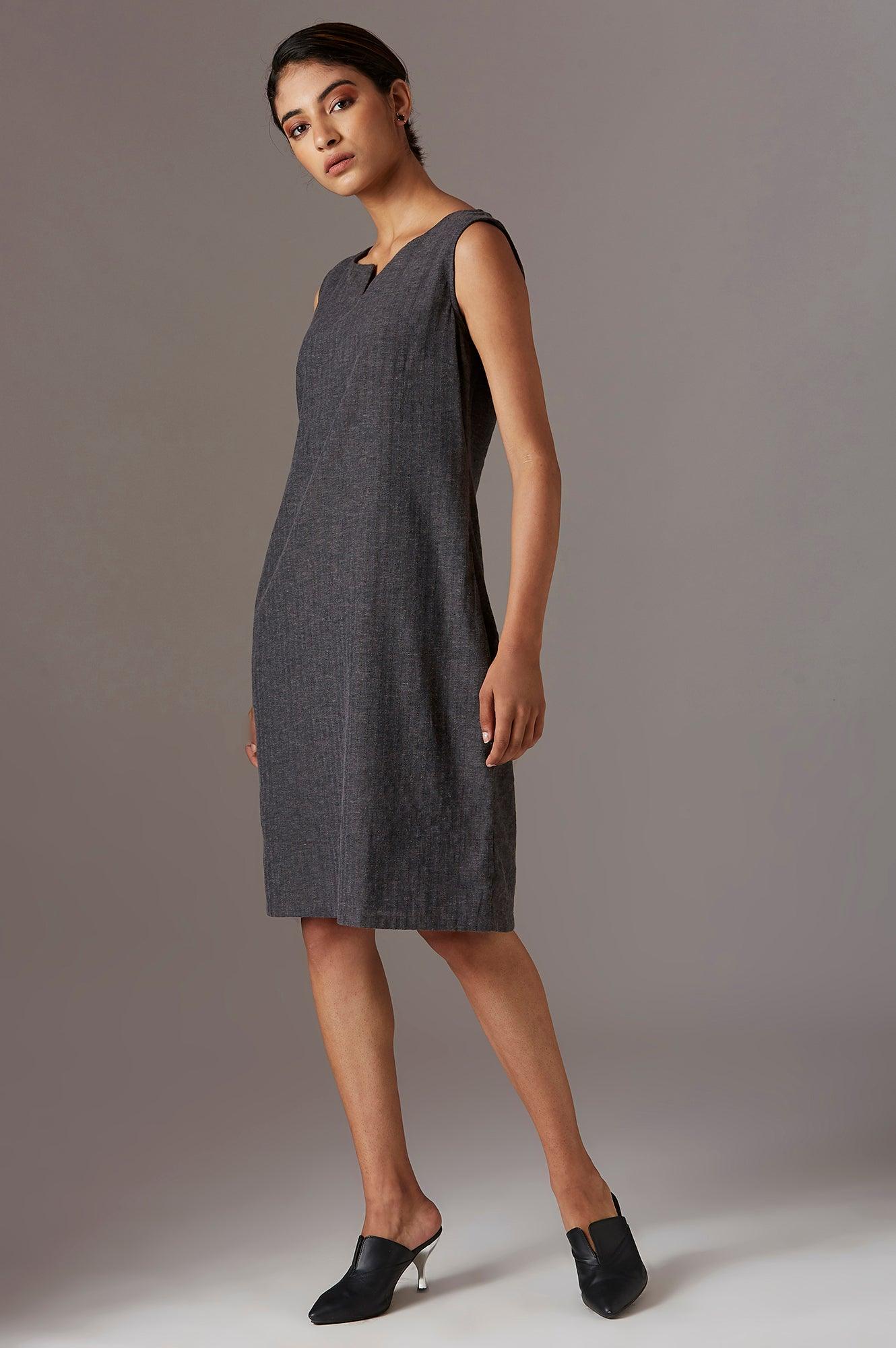 Black Sleeveless Collath Dress - wforwoman