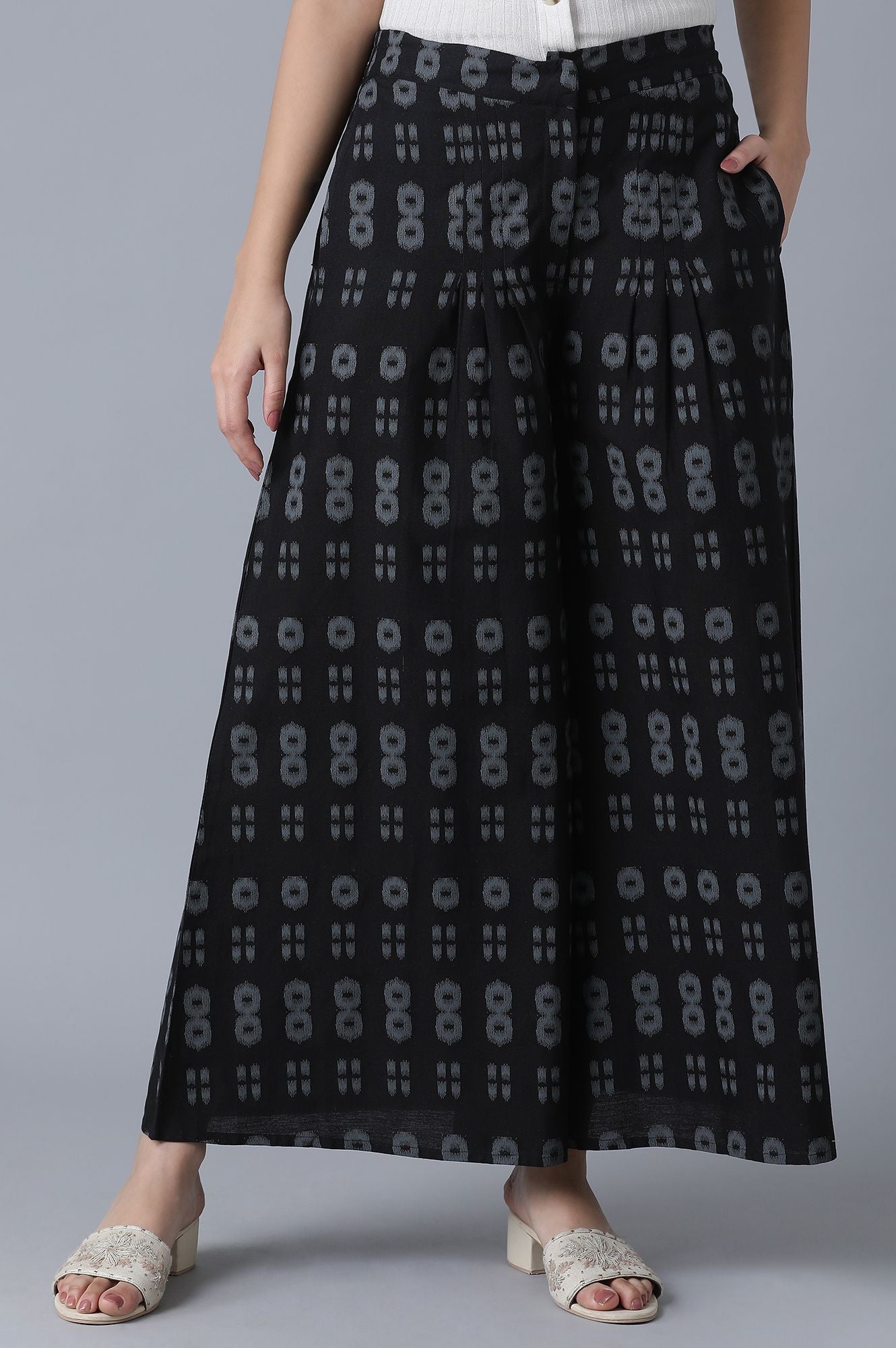 Black Ikkat Printed Carrot Pants