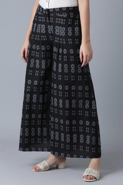 Black Ikkat Printed Carrot Pants