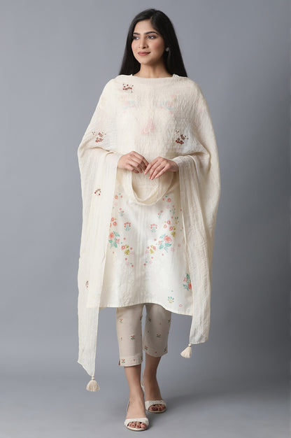 Ecru Embroidered Drape