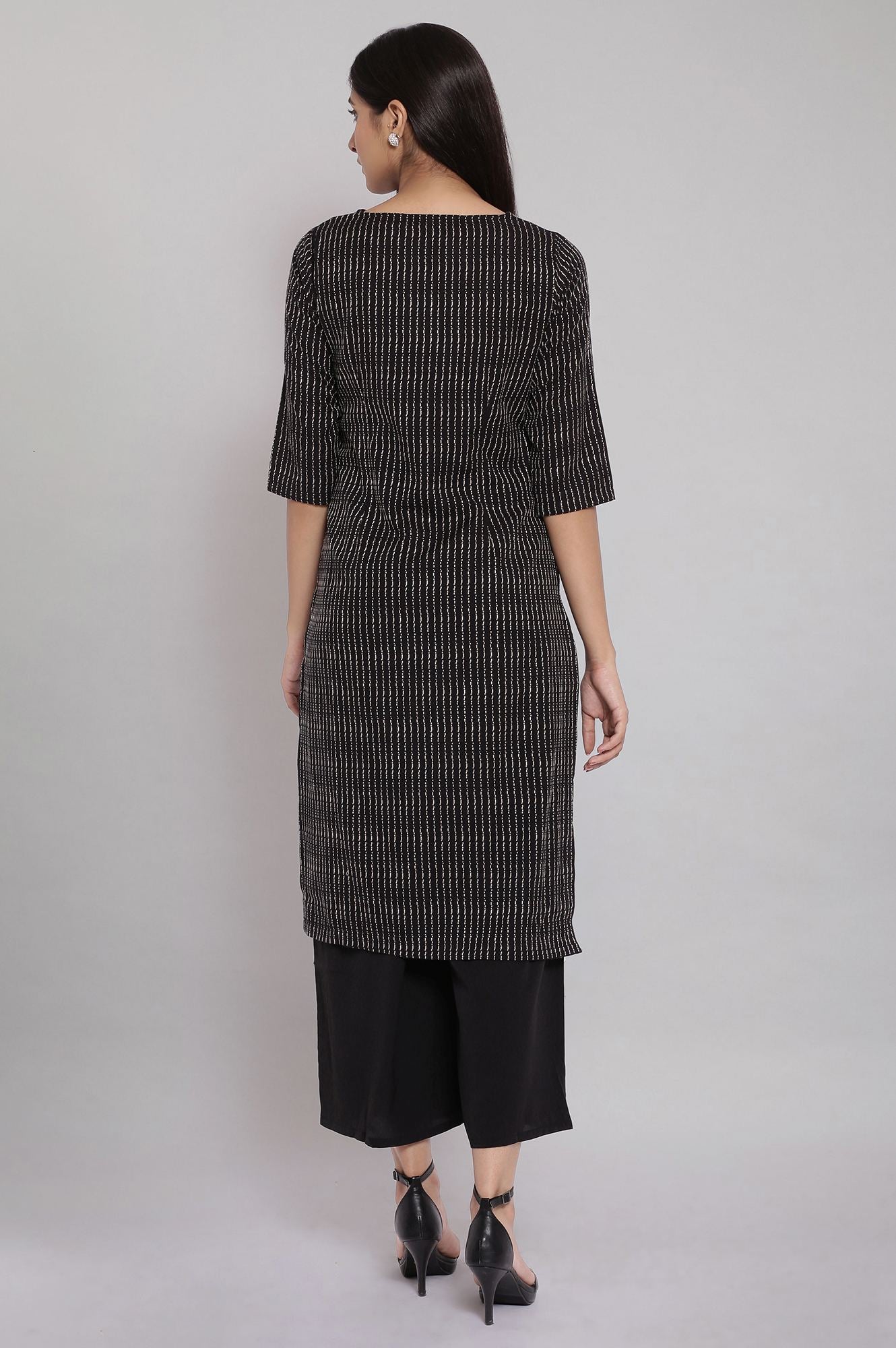 Black Printed kurta With Black Parallel Pants