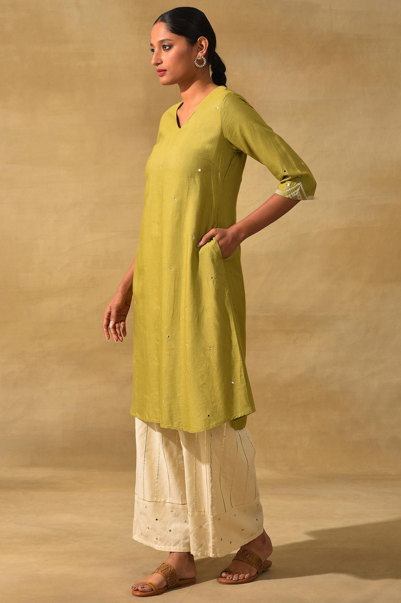 Light Green Mirrorwork kurta In Tussar