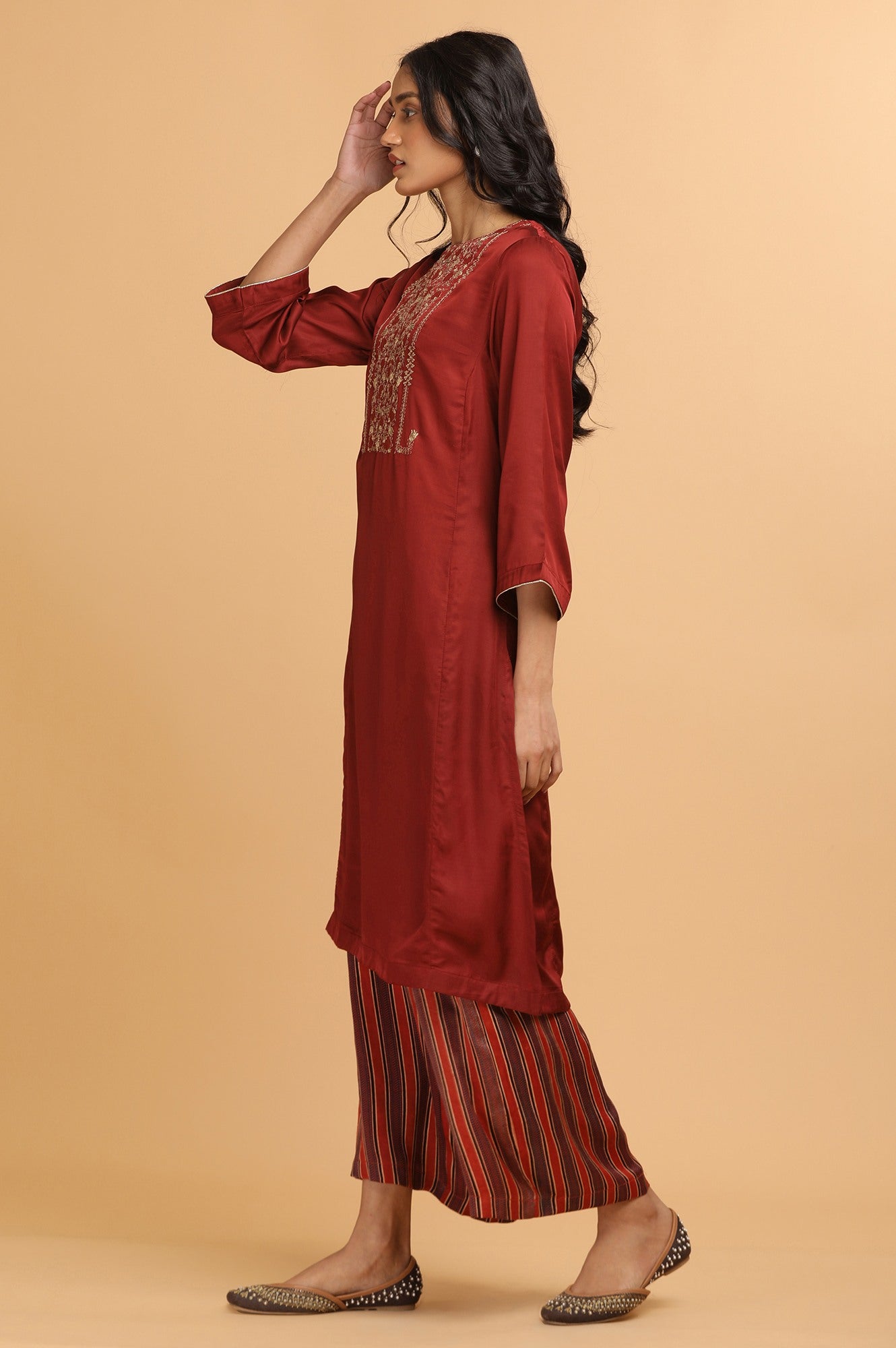 Red Solid kurta in Lustrous Modal Satin