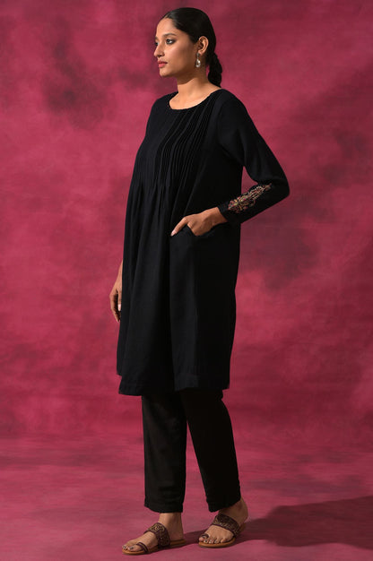 Black Pleated Woollen Dress