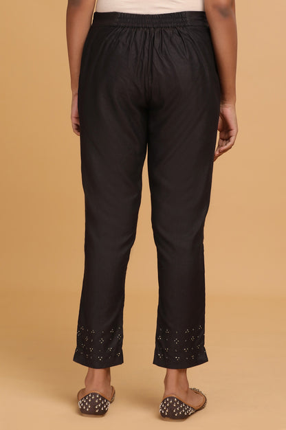 Black Solid Slim Pants