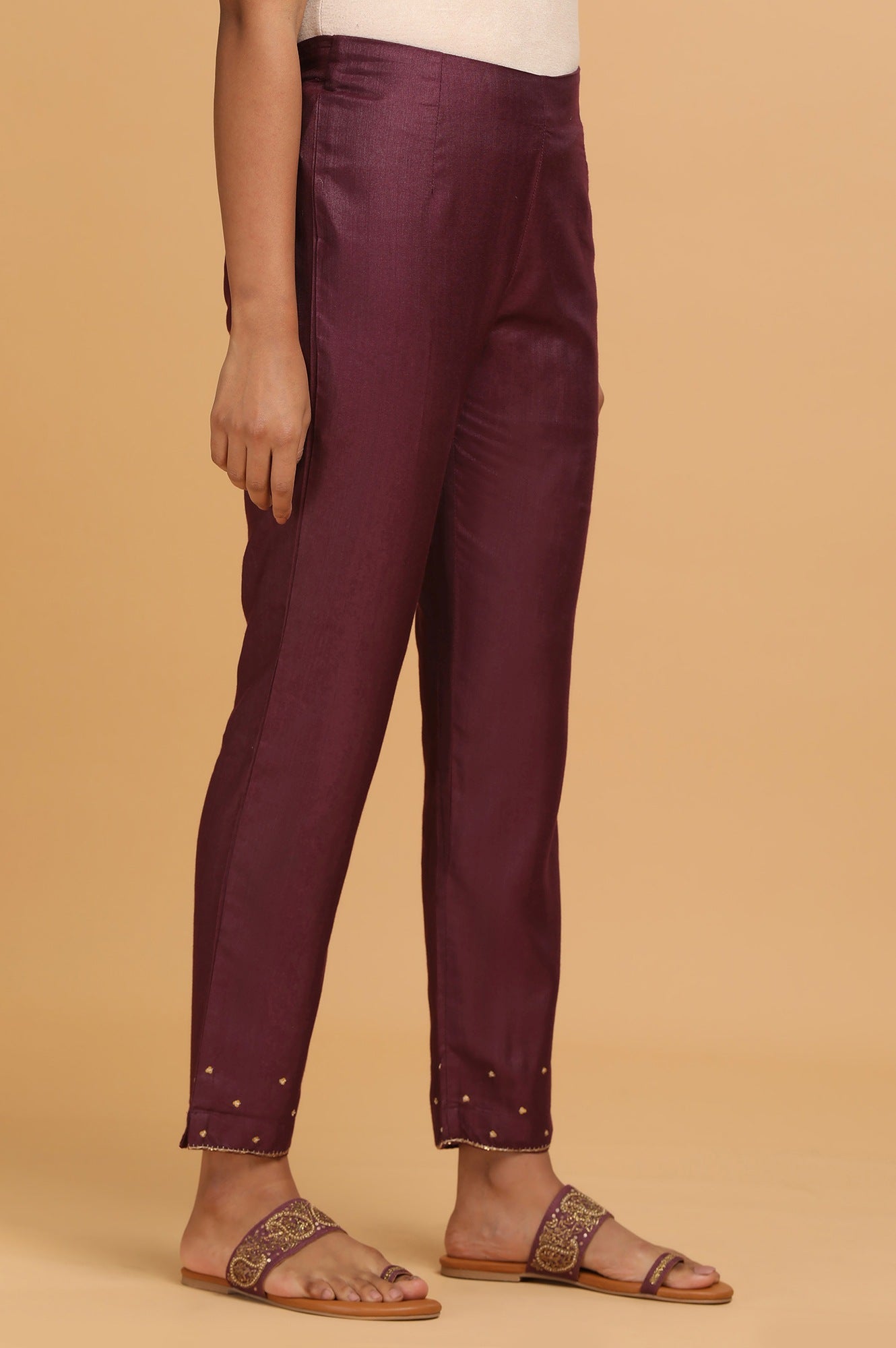 Wine Solid Slim Pants