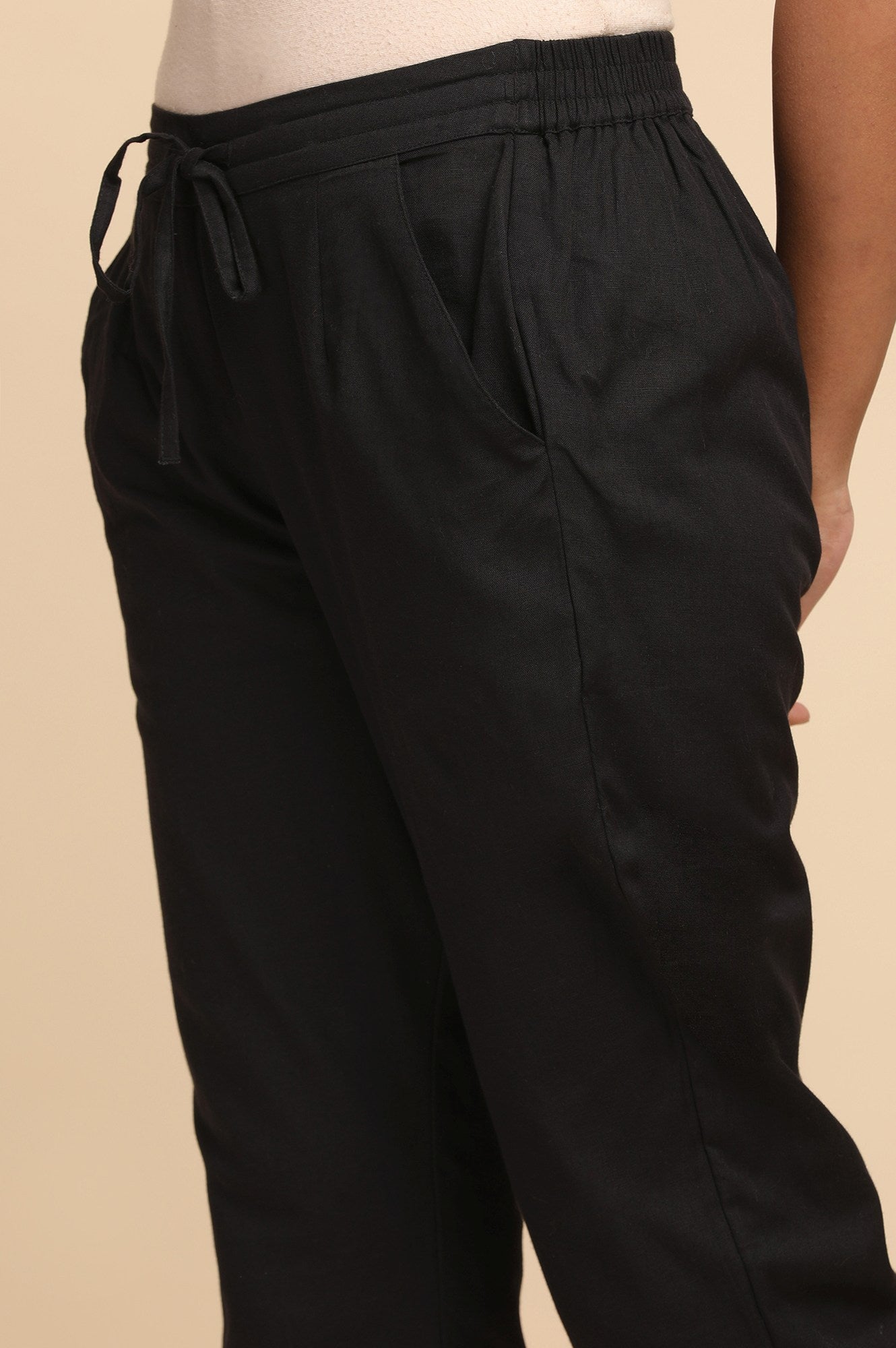 Black Solid Straight Pants