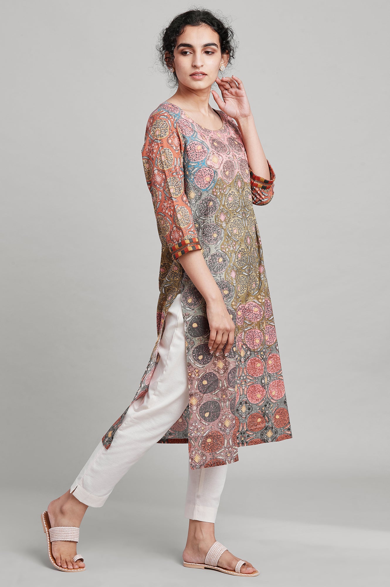 Earthy Multicoloured Jaal Print kurta