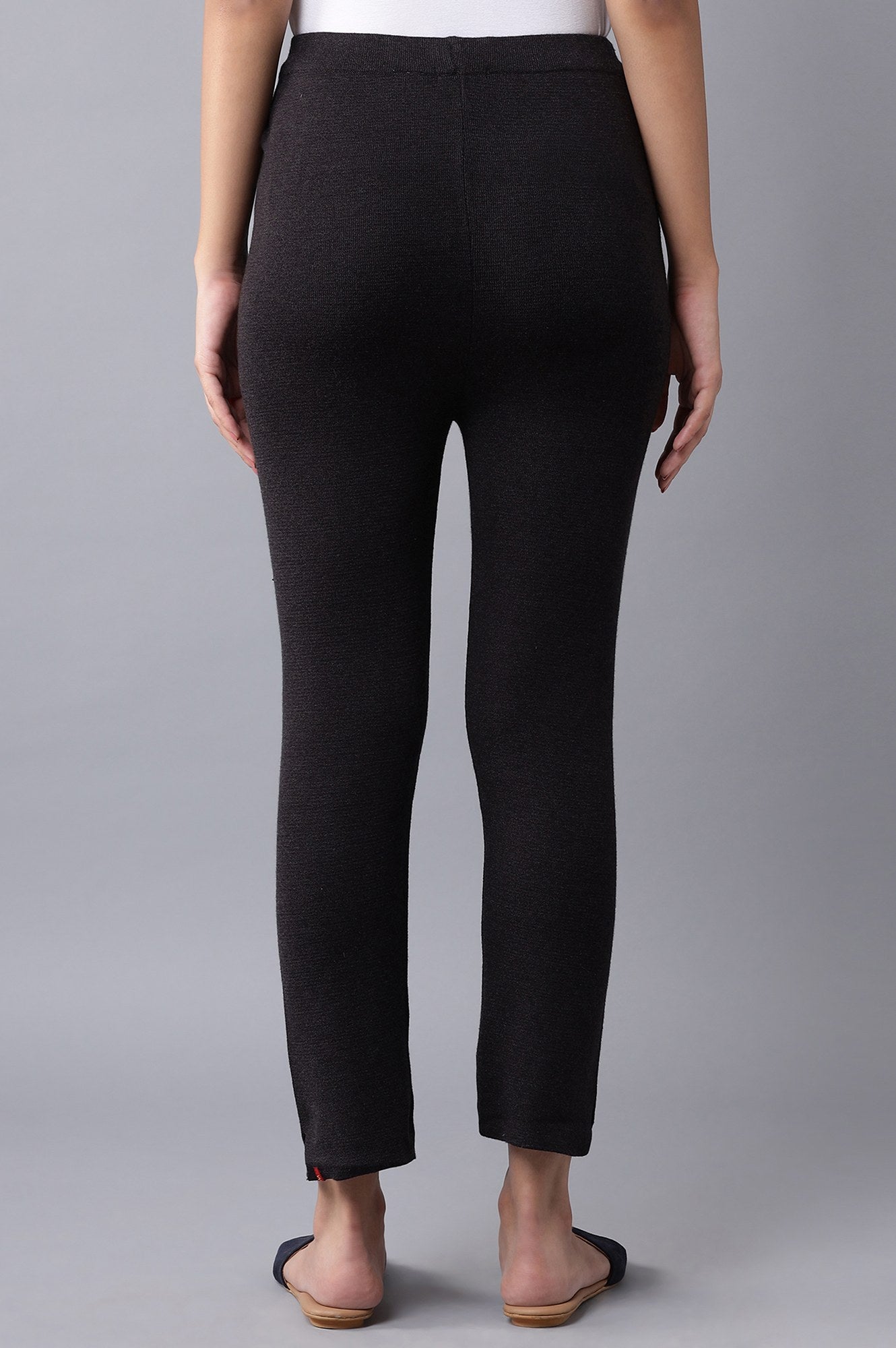 Black Knitted Slim Pants