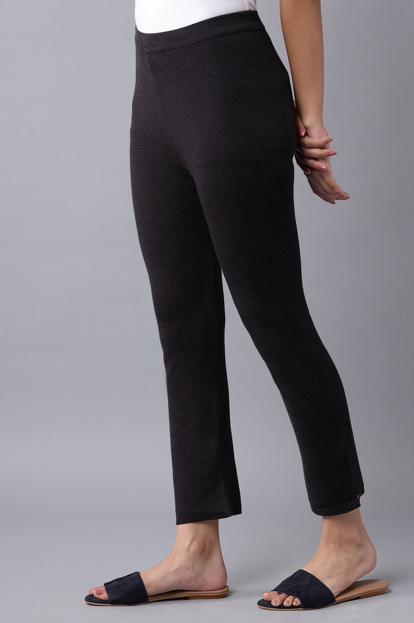 Black Knitted Slim Pants