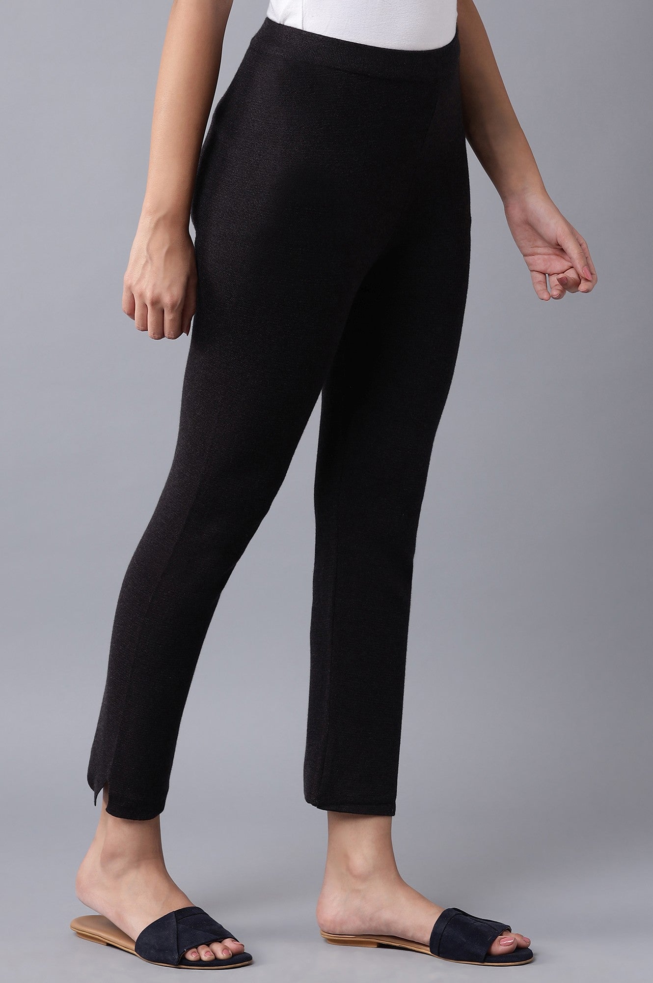 Black Knitted Slim Pants