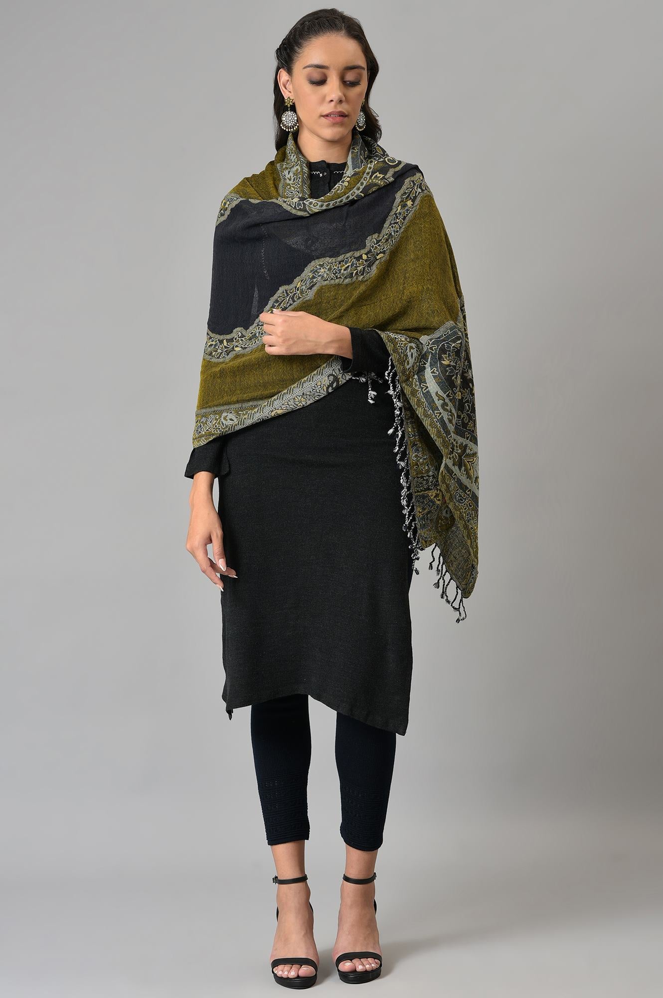 Deep Yellow Knitted Shawl