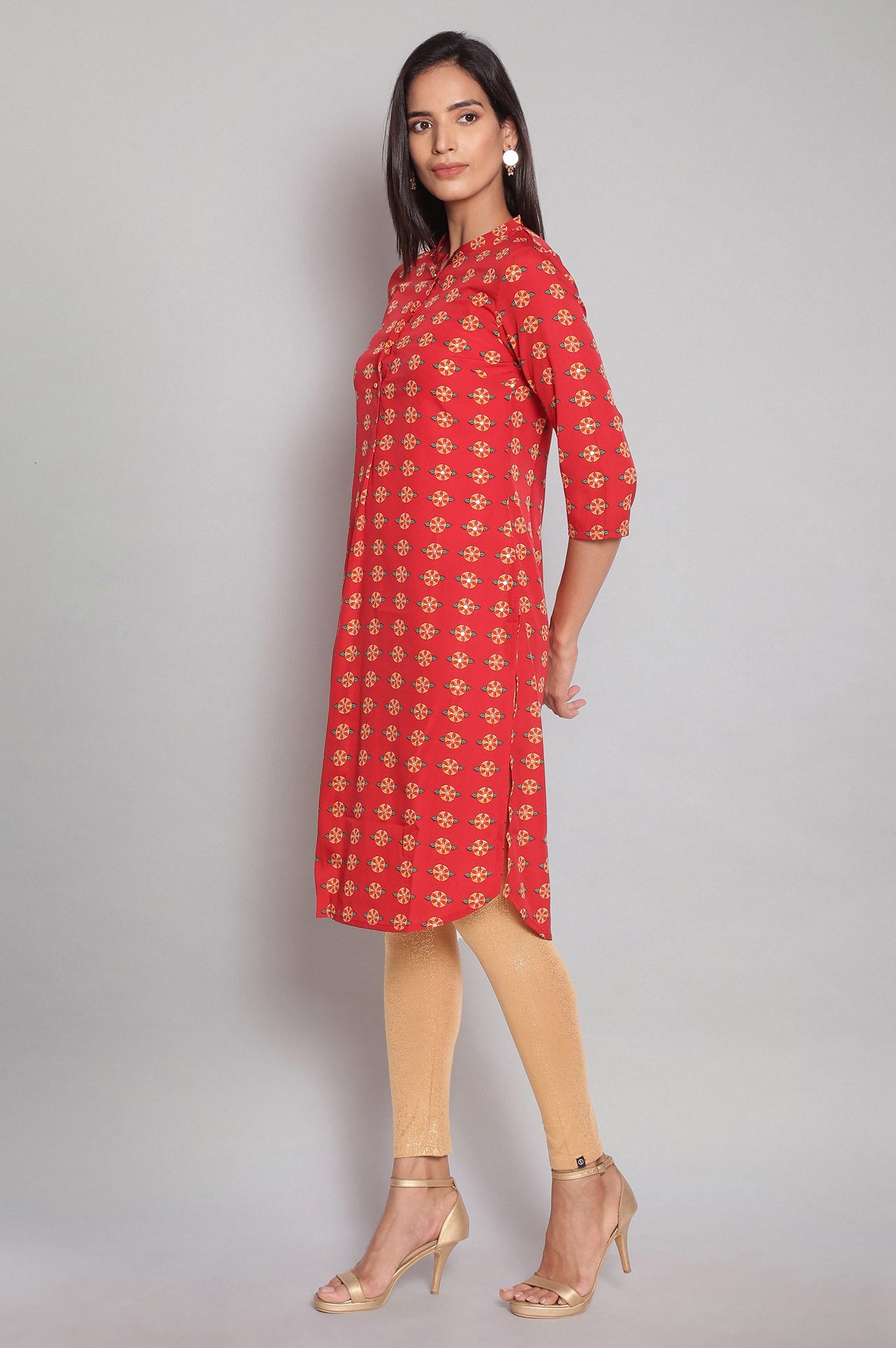 Red Mandarin Collar Printed Straight kurta