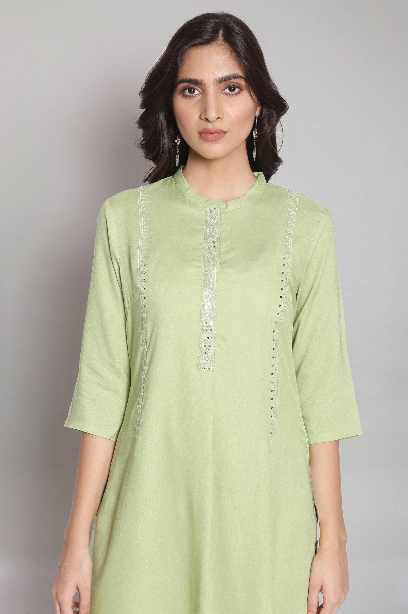 Green Embroidered Solid Straight kurta - wforwoman