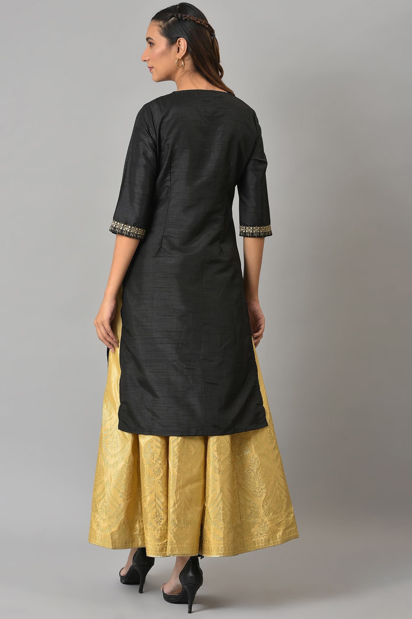 Black Solid Festive kurta with Metallic Embroidery