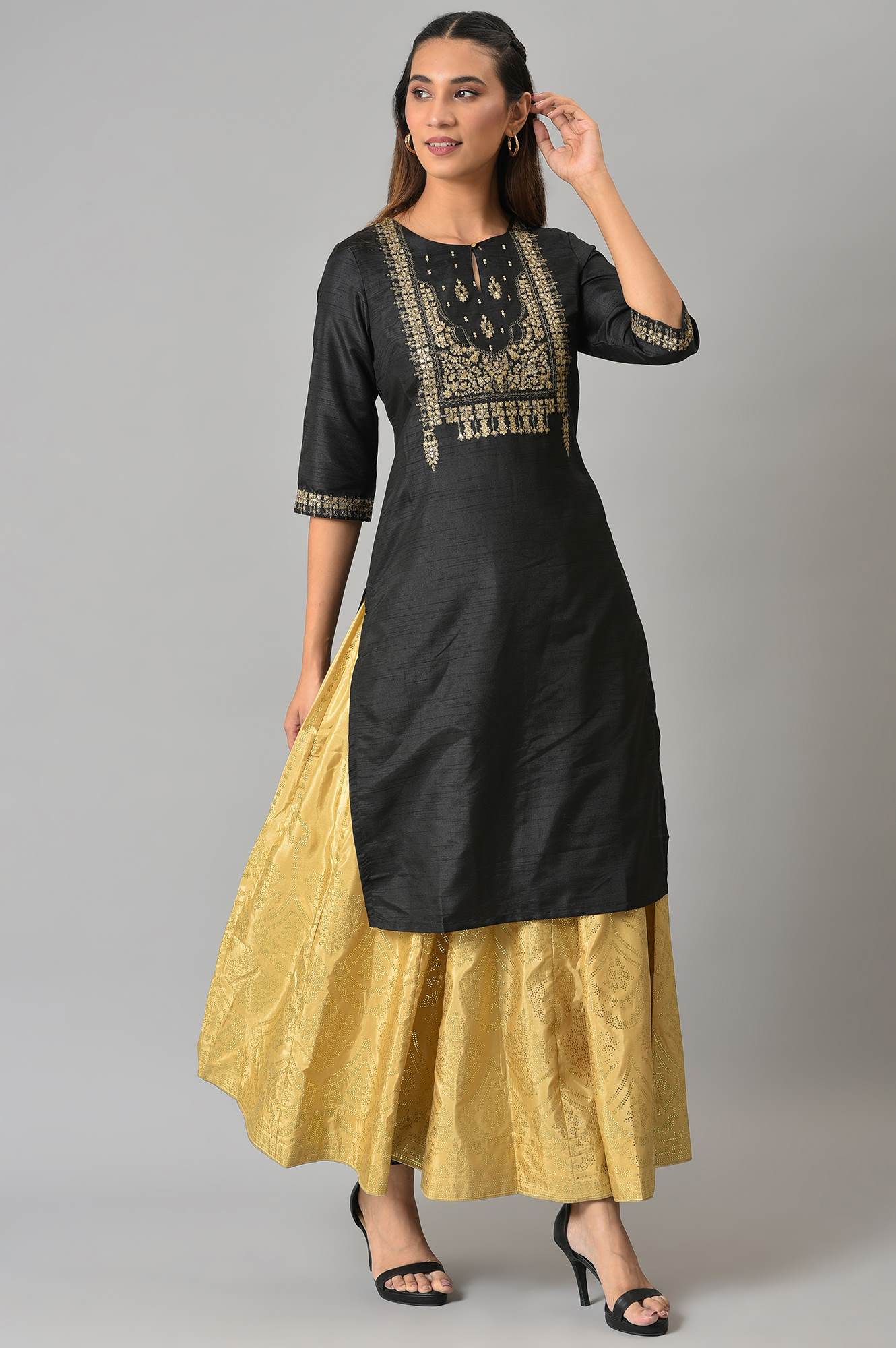 Black Solid Festive kurta with Metallic Embroidery