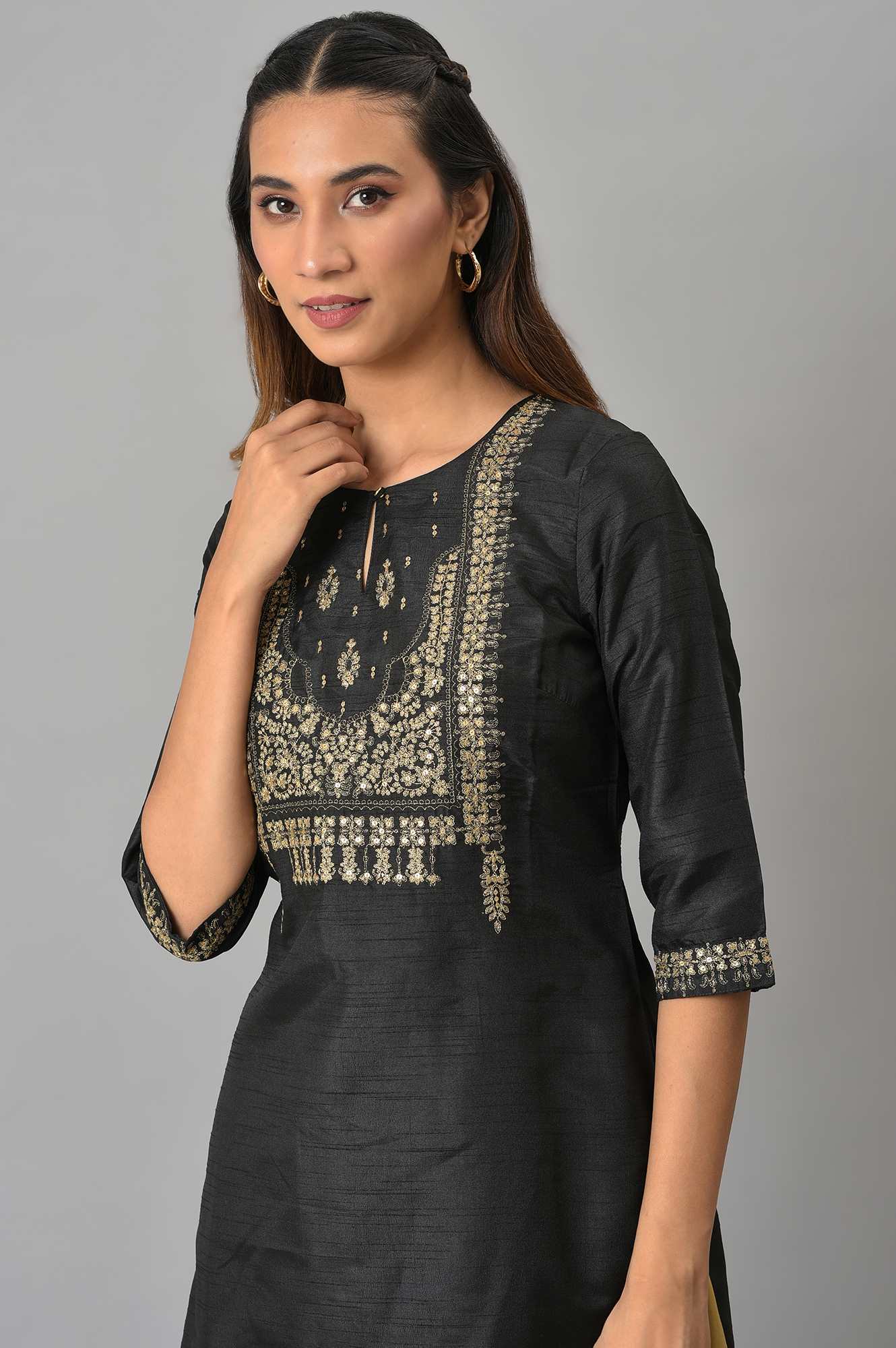 Black Solid Festive kurta with Metallic Embroidery