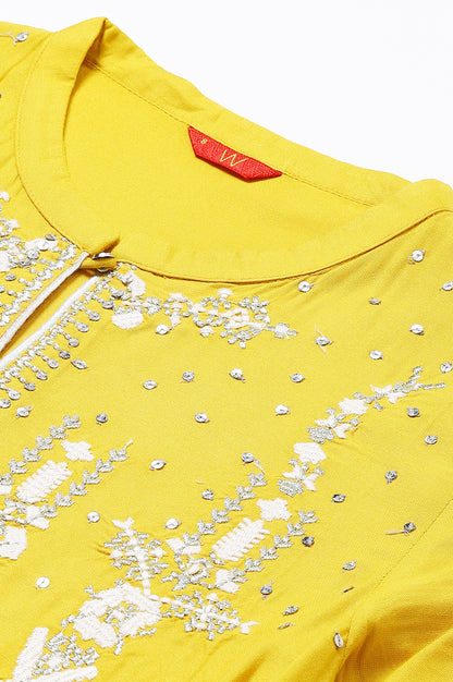 Yellow Embroidered Straight kurta