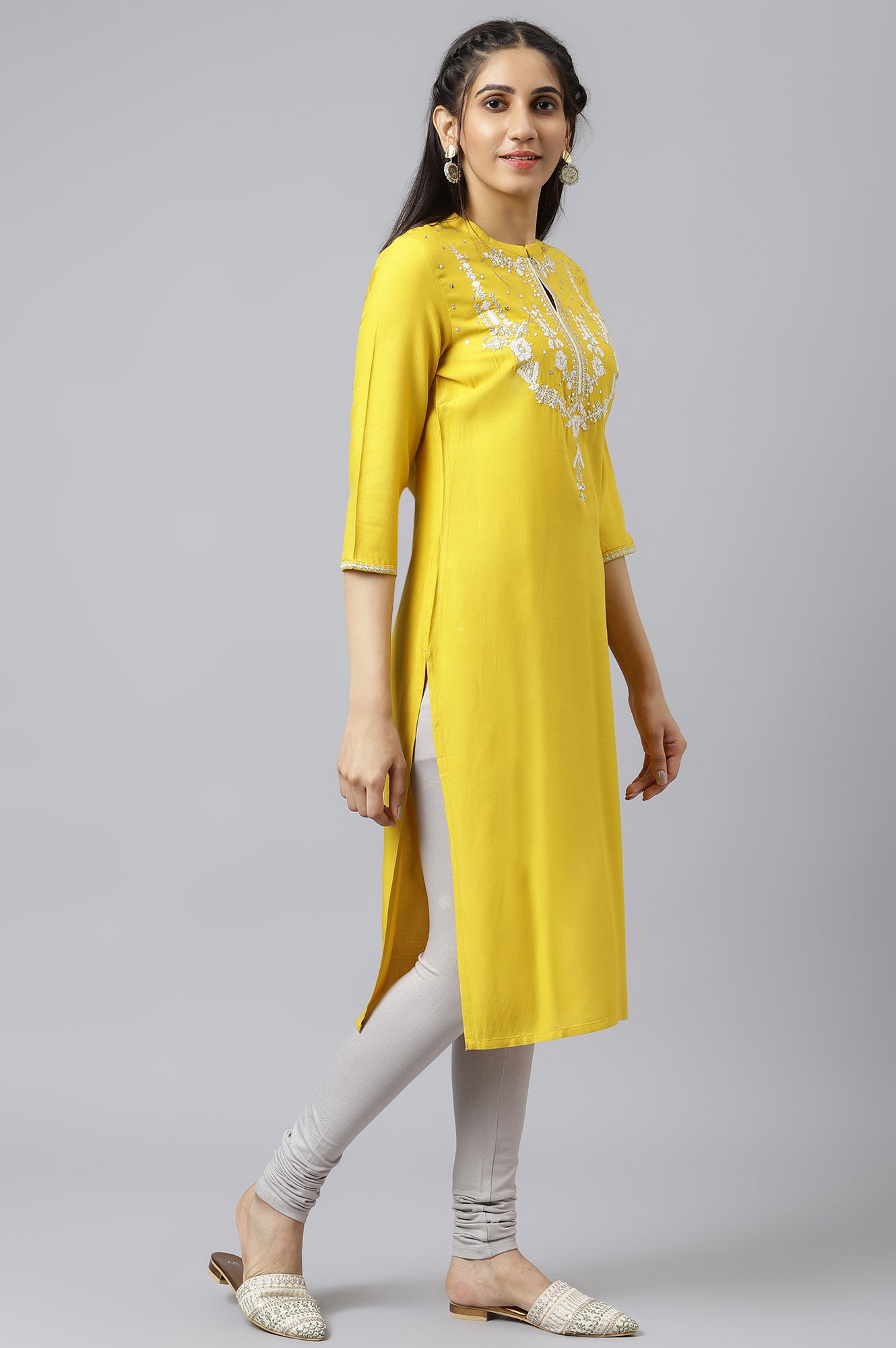 Yellow Embroidered Straight kurta