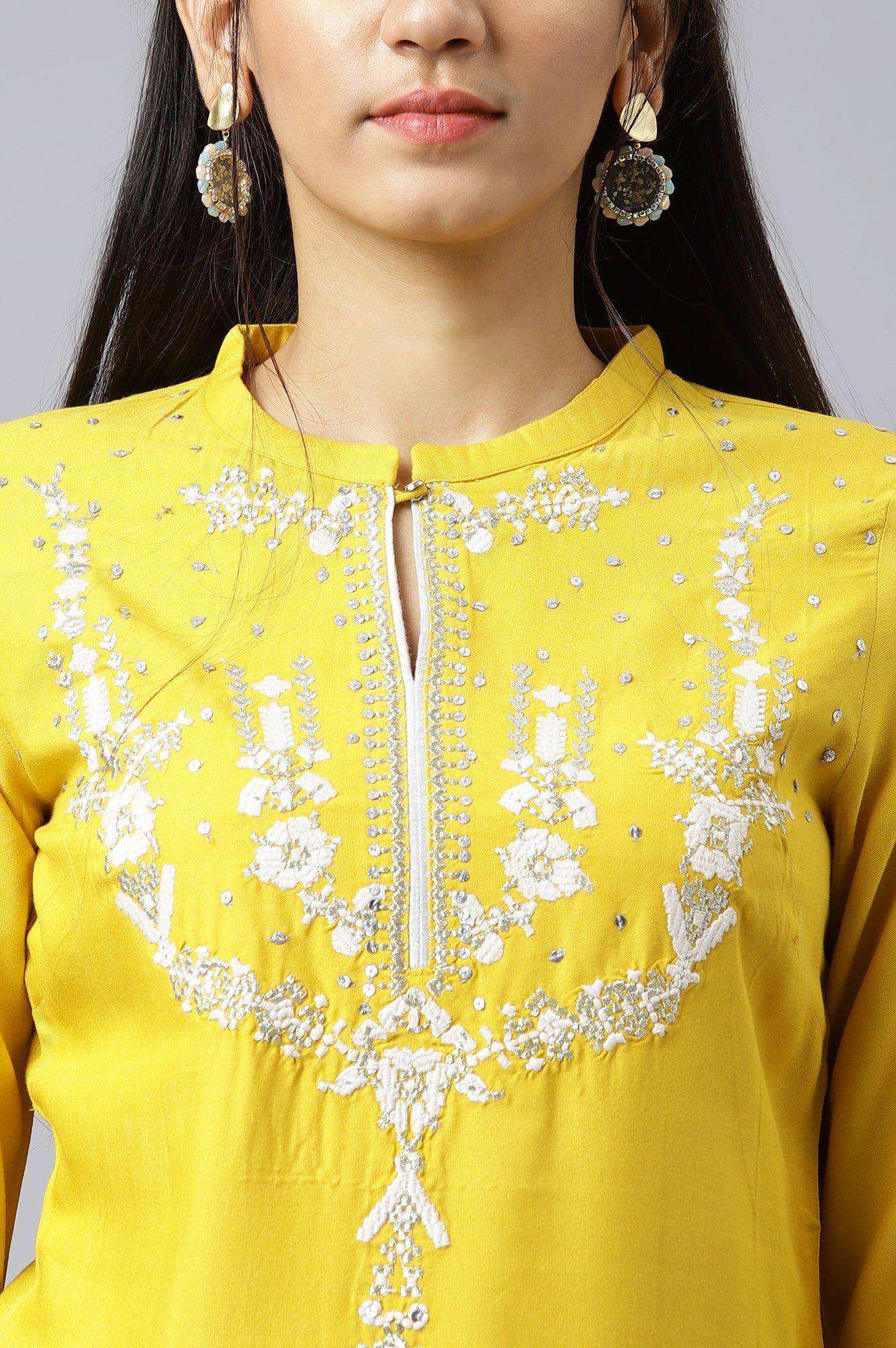 Yellow Embroidered Straight kurta