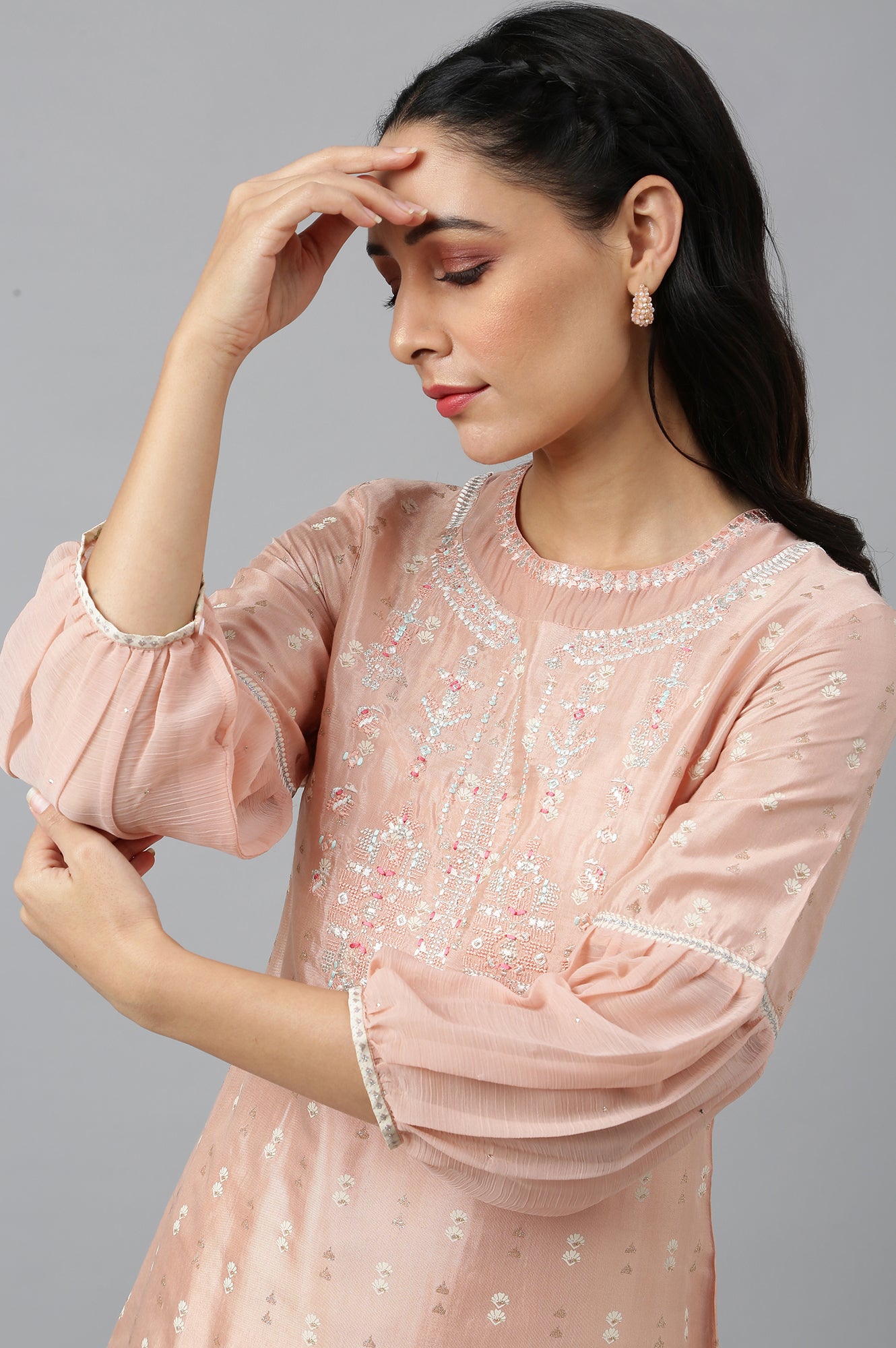 Peach Shantung kurta With Embroidery