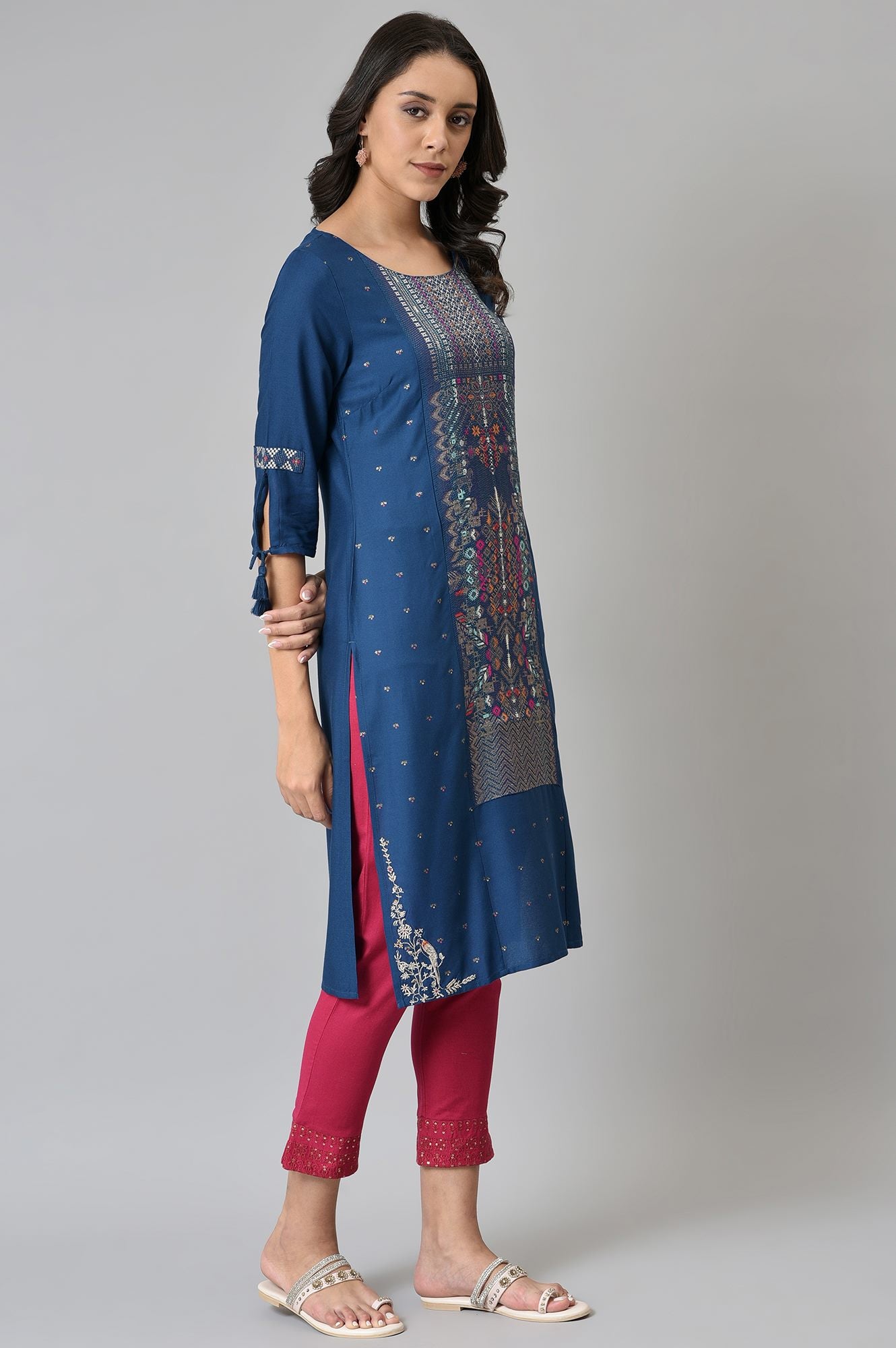 Blue Dobby Printed kurta In Round Neck